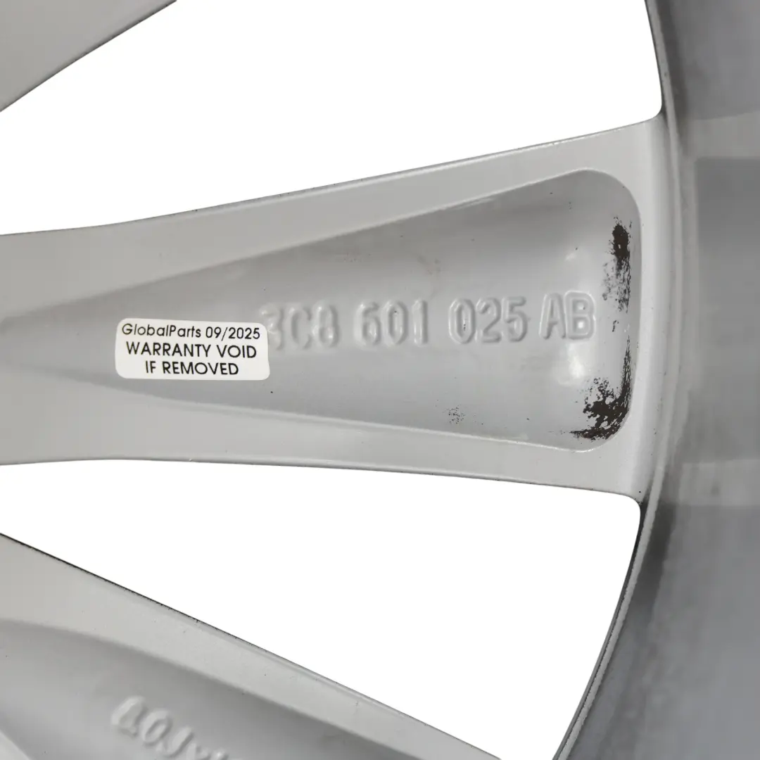 Mk3 Czarna Felga Aluminiowa 18" 8J ET:41 do Volkswagen Scirocco o numerze 3C8601025AB Volkswagen Scirocco Mk3 Czarna Felga Aluminiowa 18" 8J ET:41 - SKU 3C8601025AB-1 - Numer Części 3C8601025AB