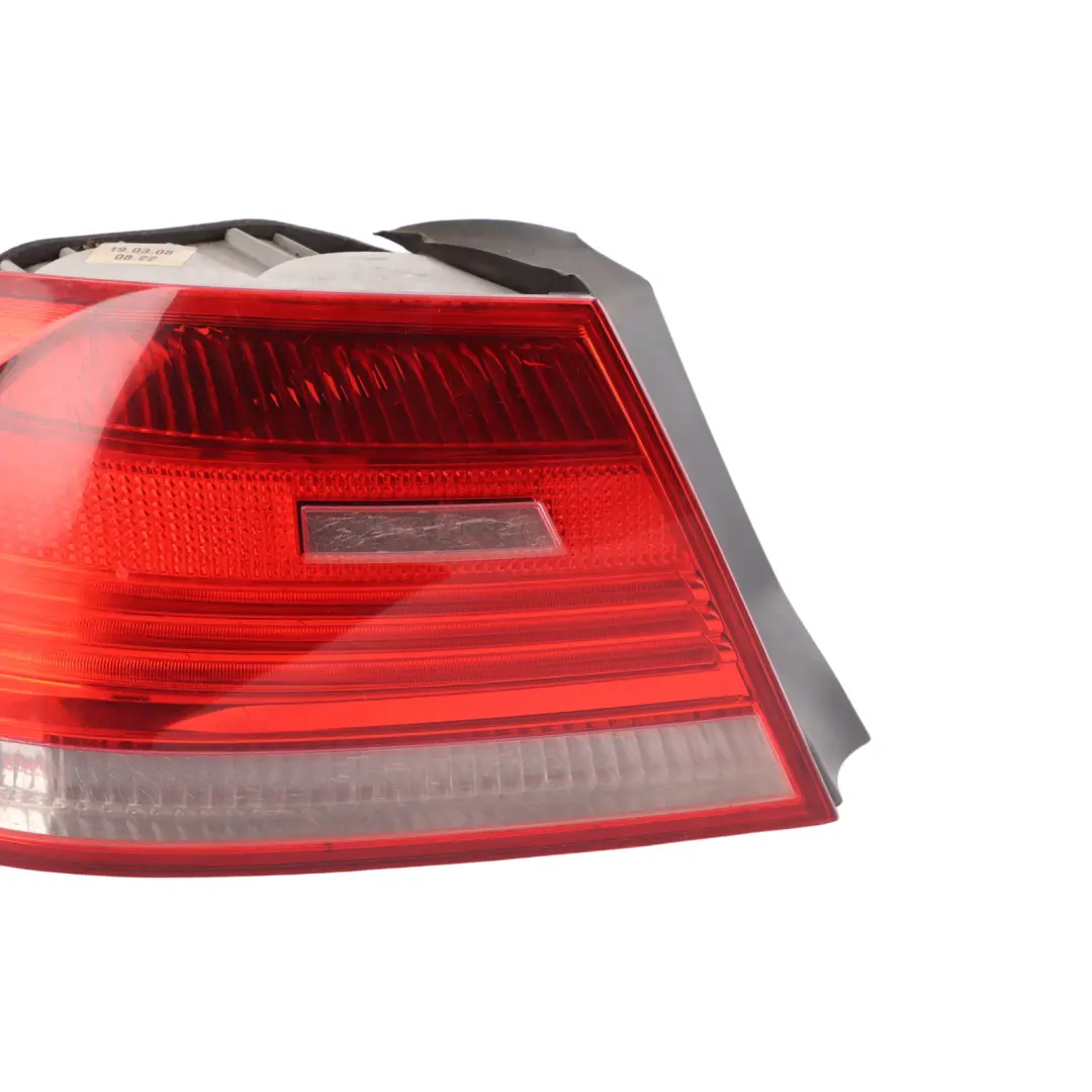 Coupé Rear Light In The Side Panel Left N/S to BMW E92 with Part number 4428213 BMW E92 Coupé Rear Light In The Side Panel Left N/S - SKU 4428213-1 - Part number 4428213