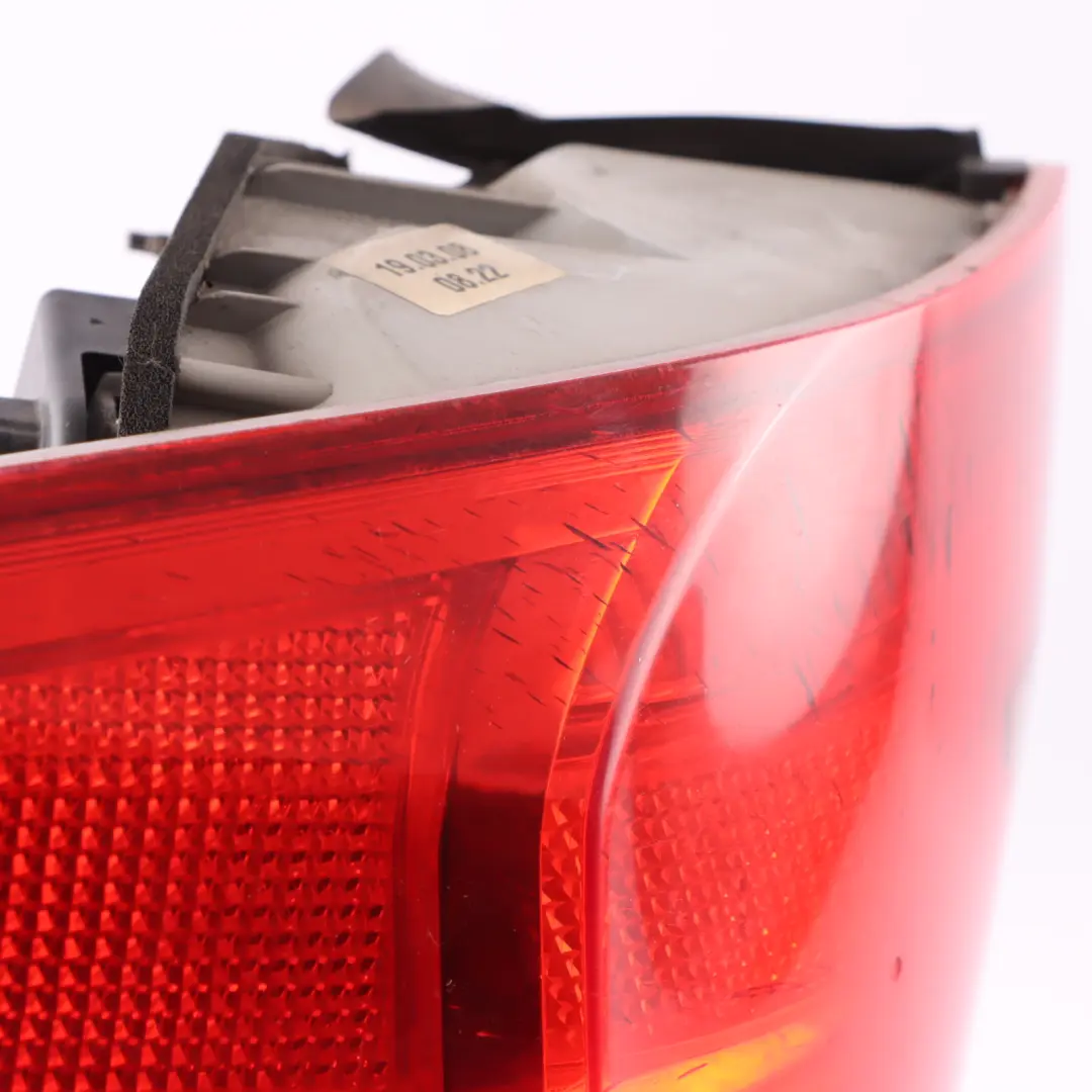 BMW E92 Coupé Rear Light In The Side Panel Left N/S - SKU 4428213-1 - Part number 4428213