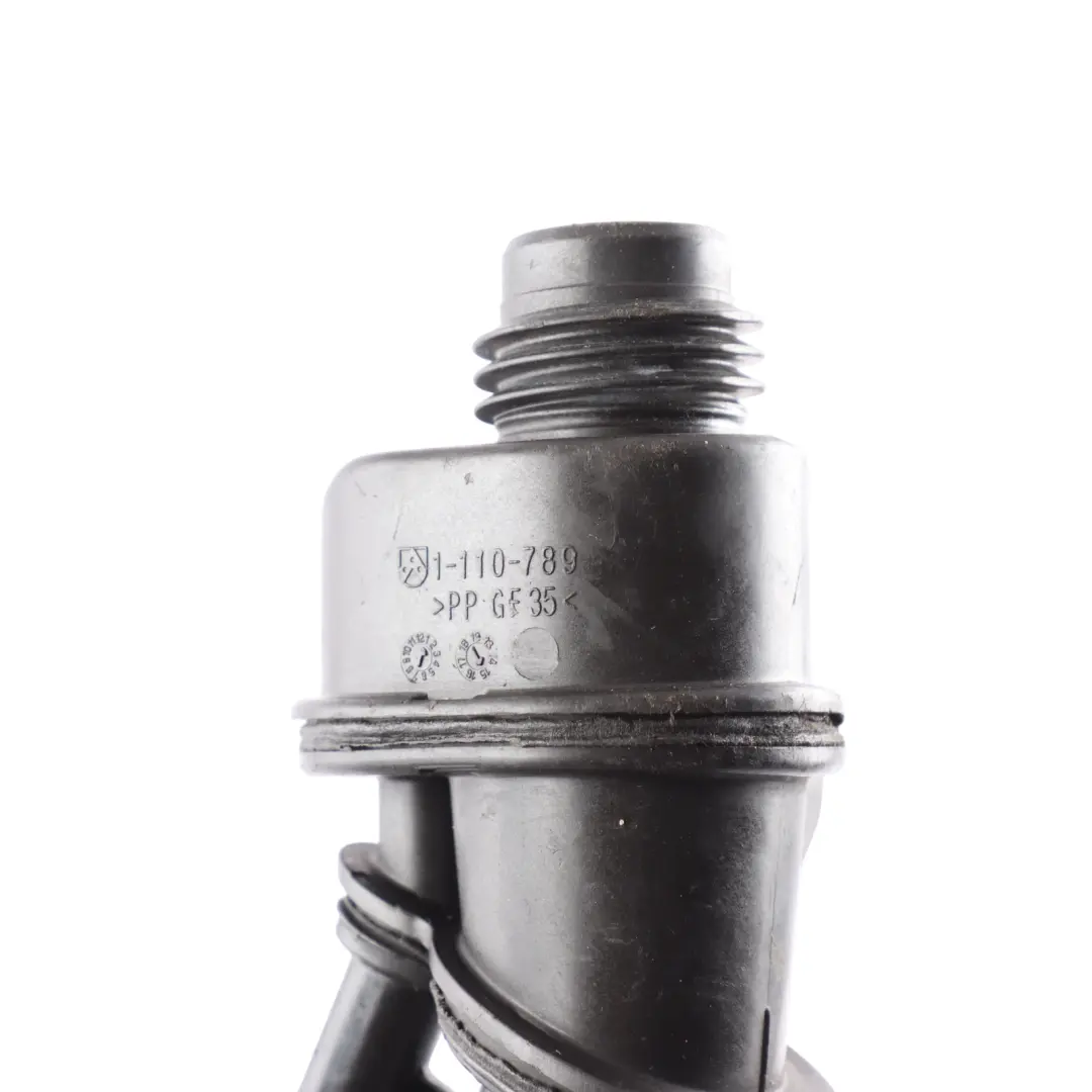 AdBlue Filler Reducing Pipe Neck Line Hose SCR Diesel to Audi A8 D4 with Part number 4H0131963B Audi A8 D4 AdBlue Filler Reducing Pipe Neck Line Hose SCR Diesel - SKU 4H0131963B - Part number 4H0131963B