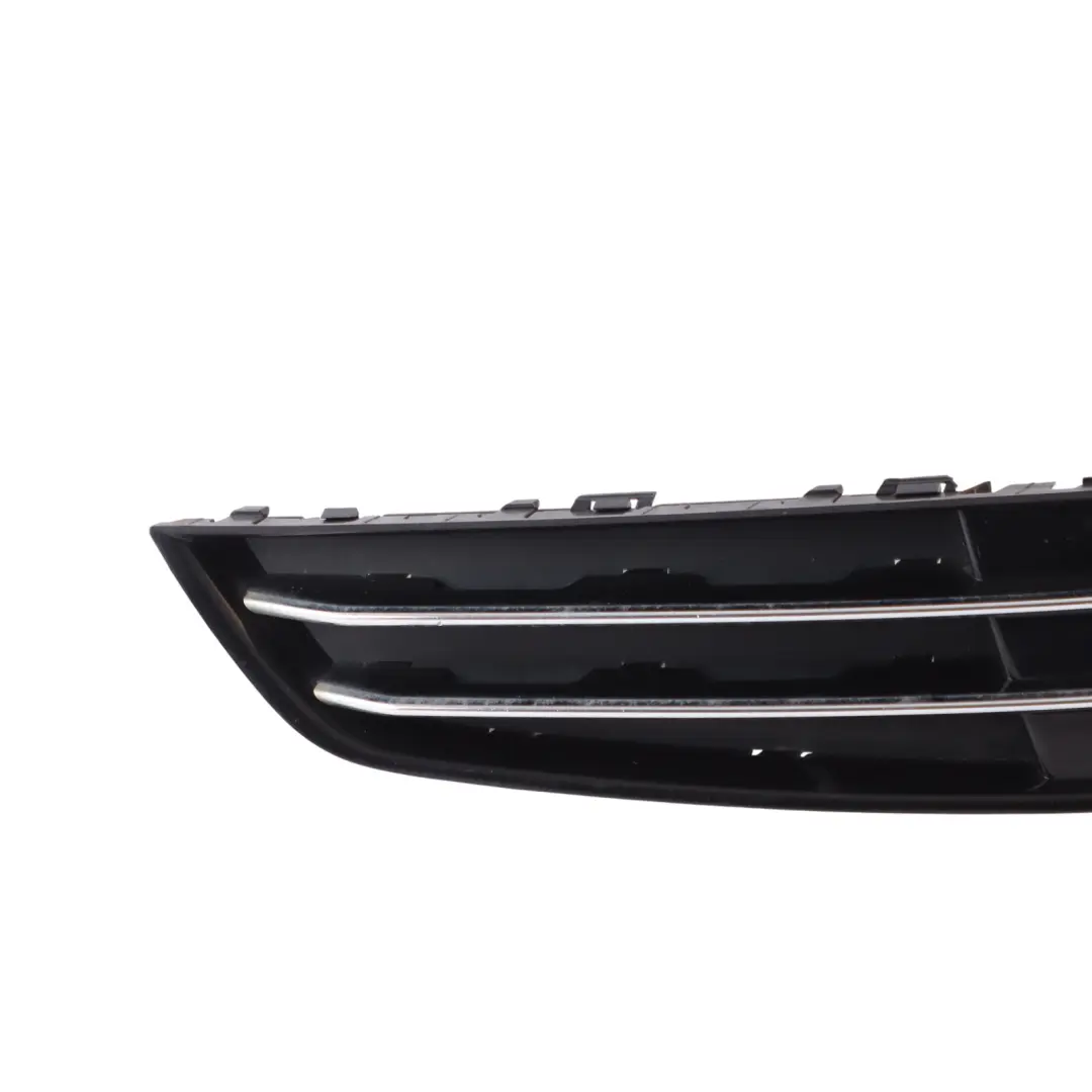 Front Bumper Lower Grille Trim Panel Cover Insert Right O/S 4H0807152 to Audi A8 D4 with Part number 4H0807680N Audi A8 D4 Front Bumper Lower Grille Trim Panel Cover Insert Right O/S 4H0807152 - SKU 4H0807680N - Part number 4H0807680N