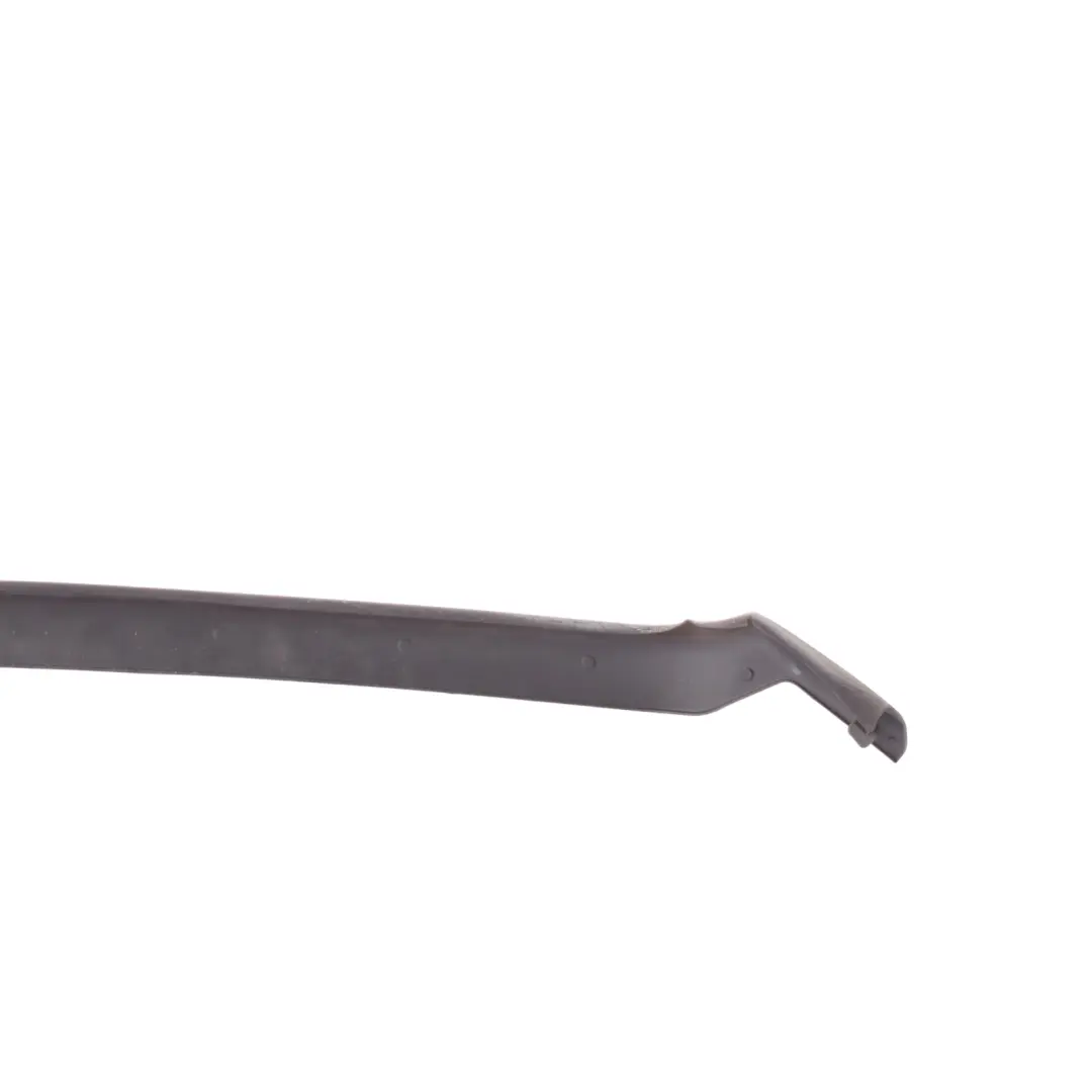 Seal Engine Bonnet Hood Gasket Front to Audi A8 D4 with Part number 4H0823739C Audi A8 D4 Seal Engine Bonnet Hood Gasket Front - SKU 4H0823739C - Part number 4H0823739C