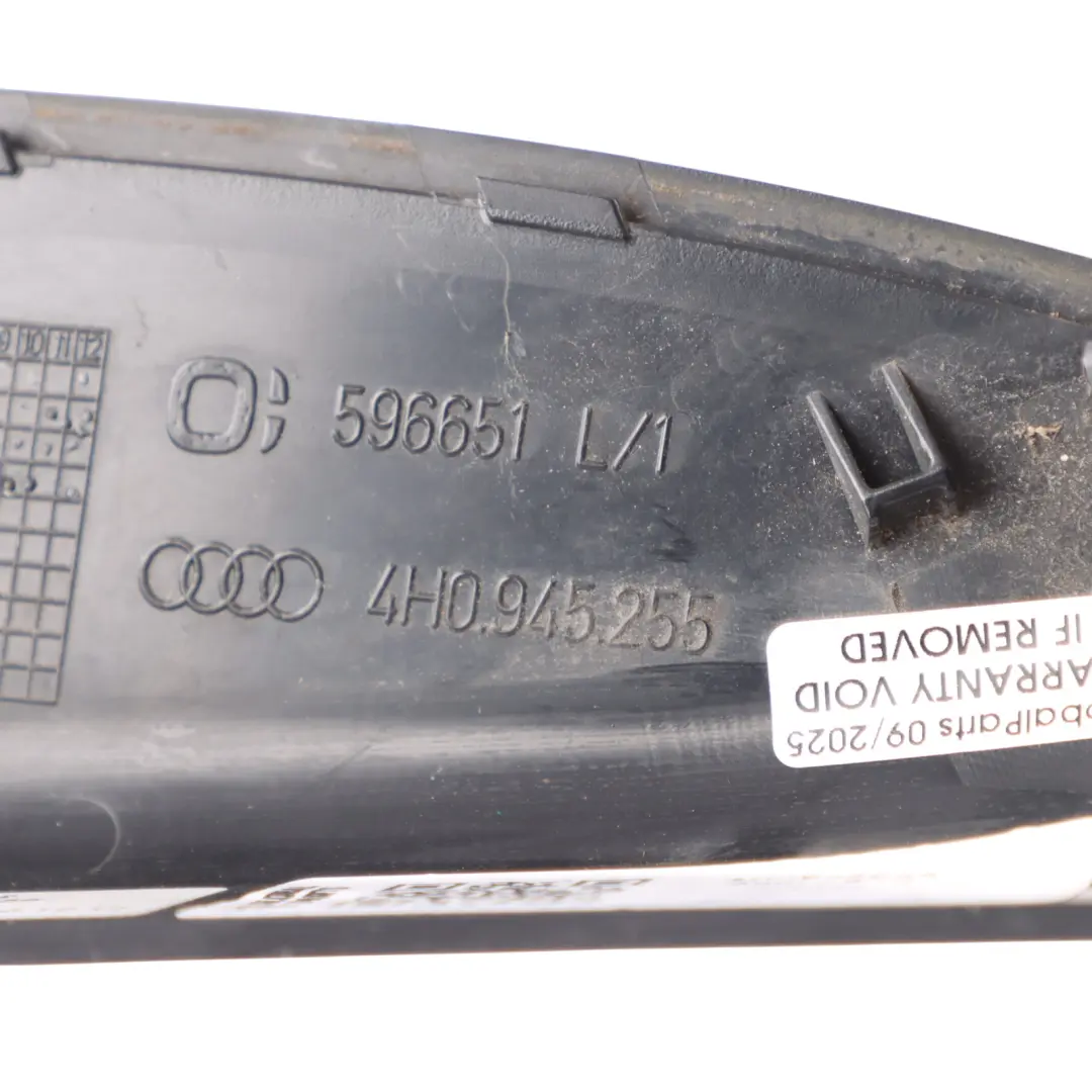 Tapa Luz Trasera Portalámparas Maletero Izquierda Negro para Audi A8 D4 con número de pieza 4H0945255 Audi A8 D4 Tapa Luz Trasera Portalámparas Maletero Izquierda Negro - SKU 4H0945255 - Número de pieza 4H0945255