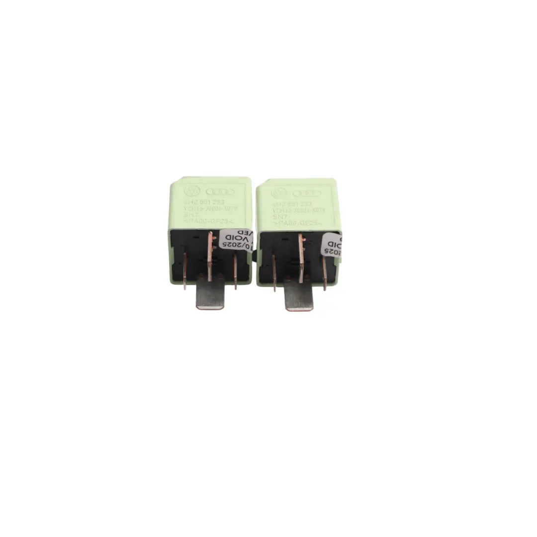 Audi A3 8P Multi Uso Modulo Controllo Relè 4 Pin Luce Verde Unità Set - SKU 4H0951253-1 - Numero di parte 4H0951253