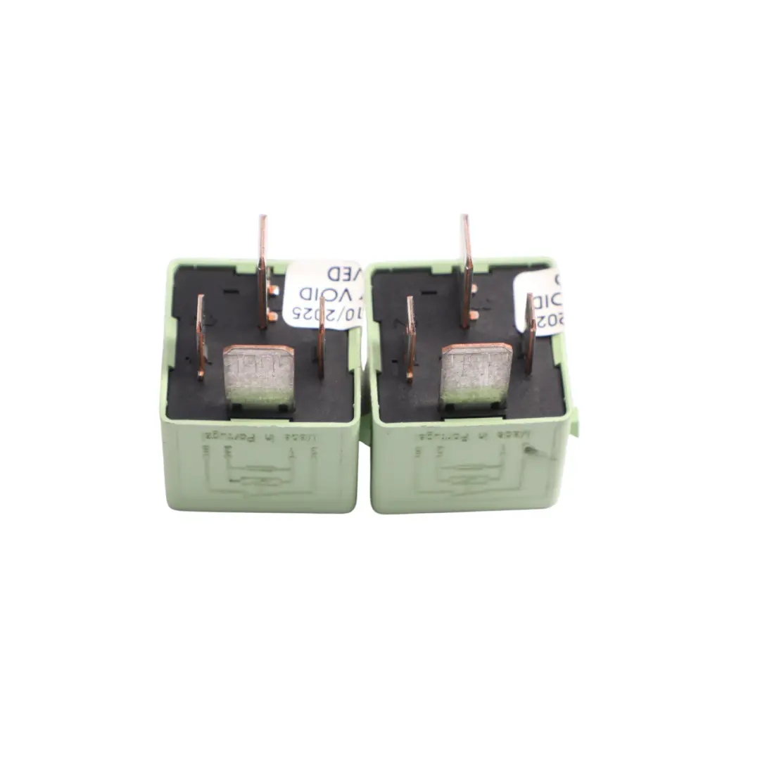 Uso Modulo Controllo Relè 4 Pin Luce Verde Unità Set per Audi A3 8P Multi con numero di parte 4H0951253 Audi A3 8P Multi Uso Modulo Controllo Relè 4 Pin Luce Verde Unità Set - SKU 4H0951253-1 - Numero di parte 4H0951253