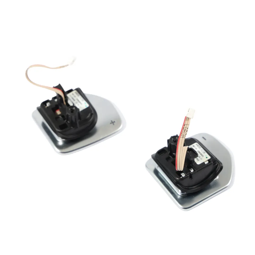 Set Di Cambio Al Volante Alluminio Palette Plus/Minus X2 per Audi A8 D4 con numero di parte 4H0951523F Audi A8 D4 Set Di Cambio Al Volante Alluminio Palette Plus/Minus X2 - SKU 4H0951523F - Numero di parte 4H0951523F