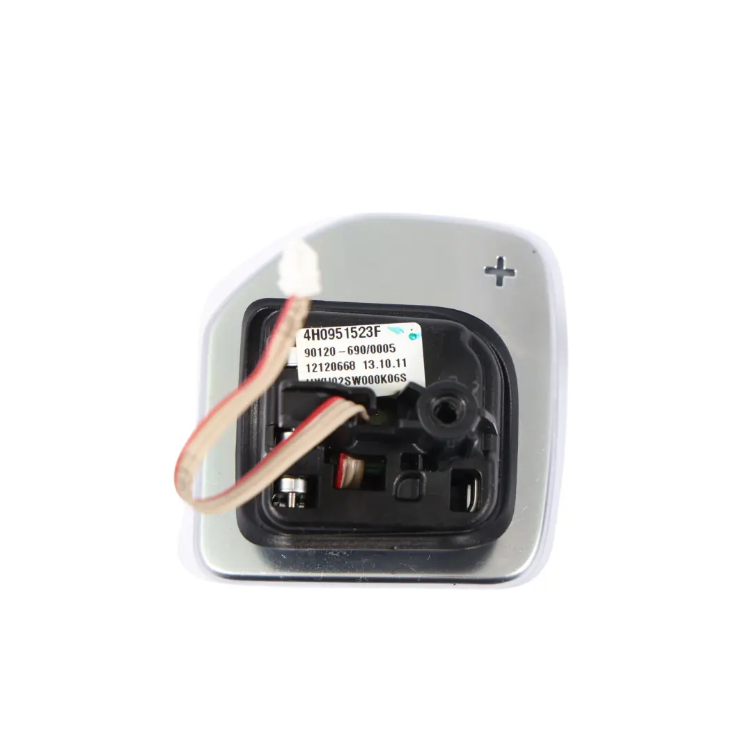 Lenkrad Aluminium Schaltwippen Plus/Minus Set X2 für Audi A8 D4 mit Teilenummer 4H0951523F Audi A8 D4 Lenkrad Aluminium Schaltwippen Plus/Minus Set X2 - SKU 4H0951523F - Teilenummer 4H0951523F