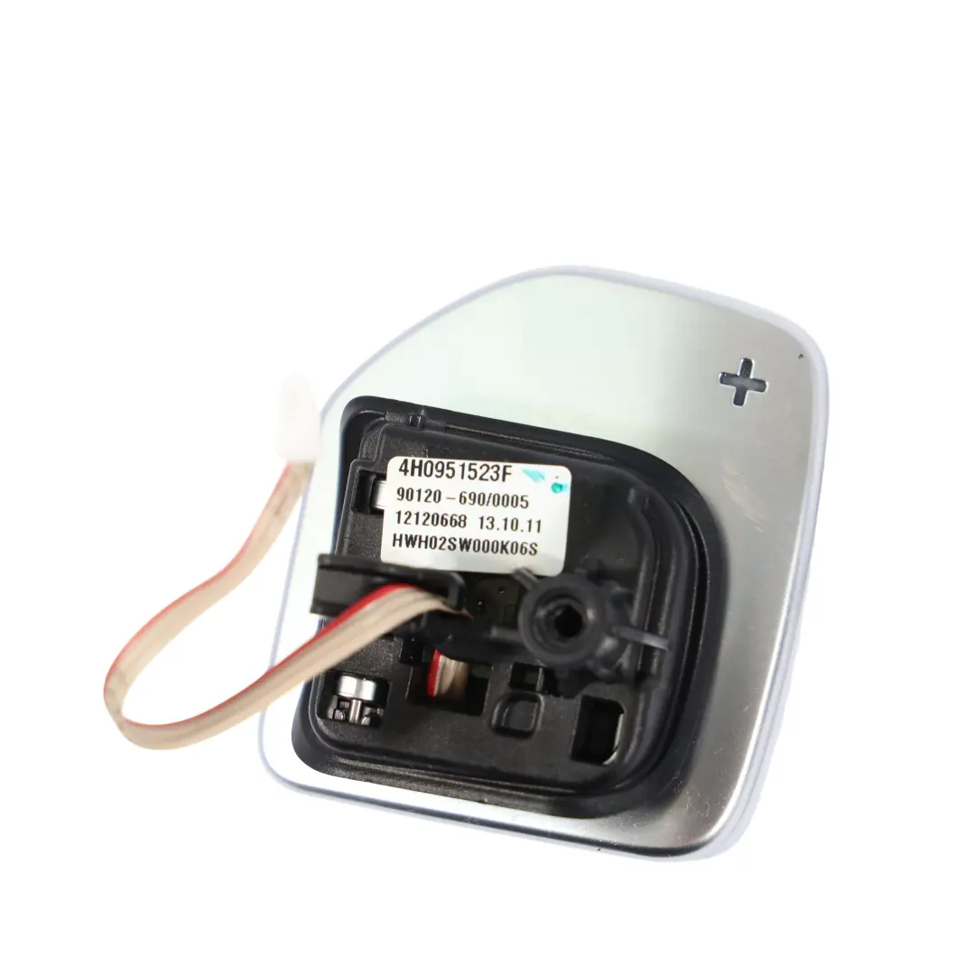 Volant Aluminium Avec Palettes Changement Plus/Moins X2 pour Audi A8 D4 à propos du numéro de pièce 4H0951523F Audi A8 D4 Volant Aluminium Avec Palettes Changement Plus/Moins X2 - SKU 4H0951523F - Numéro de pièce 4H0951523F