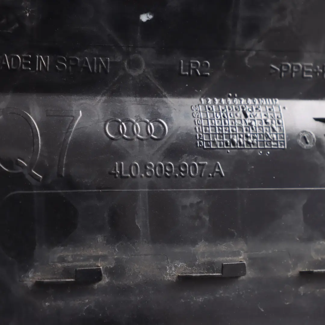 Fill In Filler Flap Cap Cover Orca Black Metallic C9X to Audi Q7 4L Fuel with Part number 4L0809907A Audi Q7 4L Fuel Fill In Filler Flap Cap Cover Orca Black Metallic C9X - SKU 4L0809907A-ORB - Part number 4L0809907A