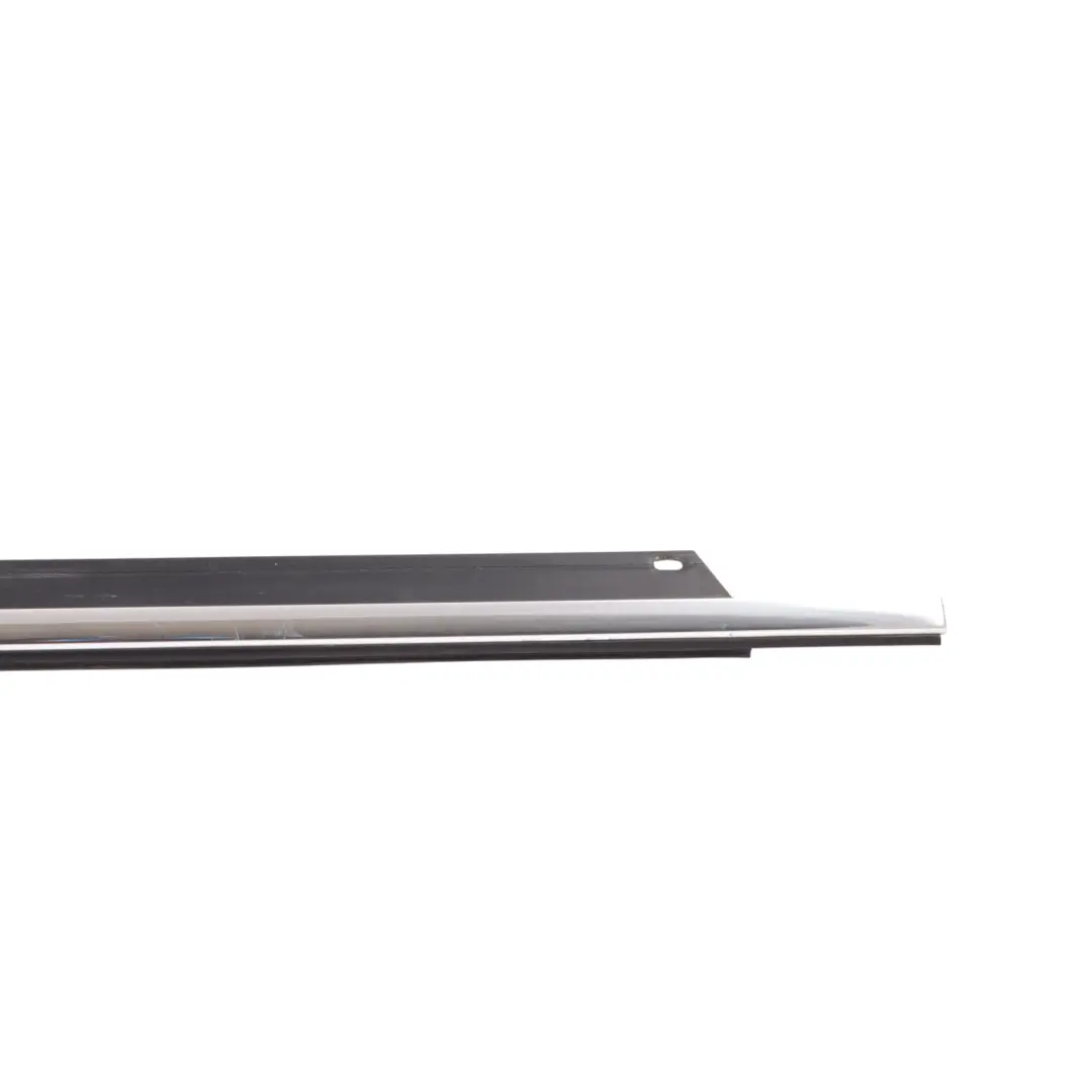 Finestra Anteriore Porta Weatherstrip Moulding Destra per Audi Q7 4L con numero di parte 4L0853284A Audi Q7 4L Finestra Anteriore Porta Weatherstrip Moulding Destra - SKU 4L0853284A - Numero di parte 4L0853284A