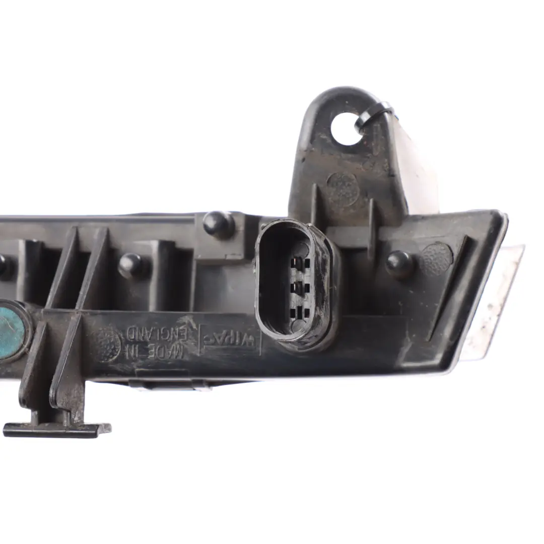 Front Turn Signal Indicator Repeater Blinker Right O/S to Audi Q7 4L with Part number 4L0953042F Audi Q7 4L Front Turn Signal Indicator Repeater Blinker Right O/S - SKU 4L0953042F - Part number 4L0953042F