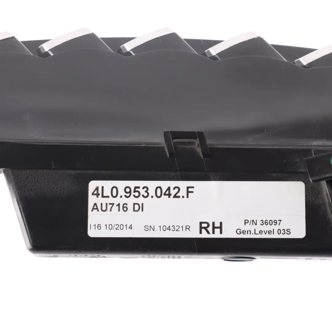 Front Turn Signal Indicator Repeater Blinker Right O/S to Audi Q7 4L with Part number 4L0953042F Audi Q7 4L Front Turn Signal Indicator Repeater Blinker Right O/S - SKU 4L0953042F - Part number 4L0953042F