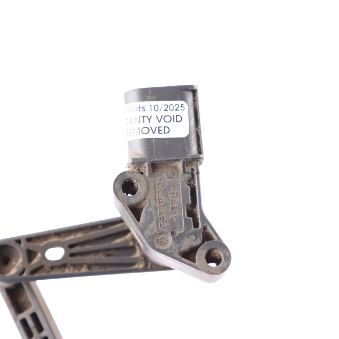 4M Headlight Leveling Sensor Bracket Rear Right O/S to Audi A4 B9 Q7 with Part number 4M0907503 Audi A4 B9 Q7 4M Headlight Leveling Sensor Bracket Rear Right O/S - SKU 4M0907503-2 - Part number 4M0907503