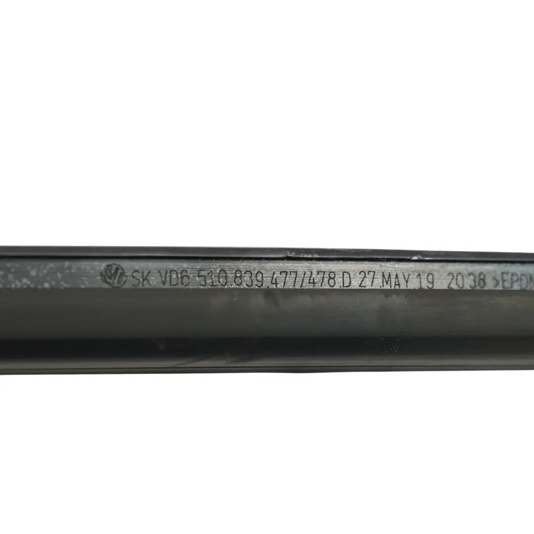 Door Window Outer Seal Rear Right O/S to Volkswagen Golf Sportsvan with Part number 510839478D Volkswagen Golf Sportsvan Door Window Outer Seal Rear Right O/S - SKU 510839478D - Part number 510839478D