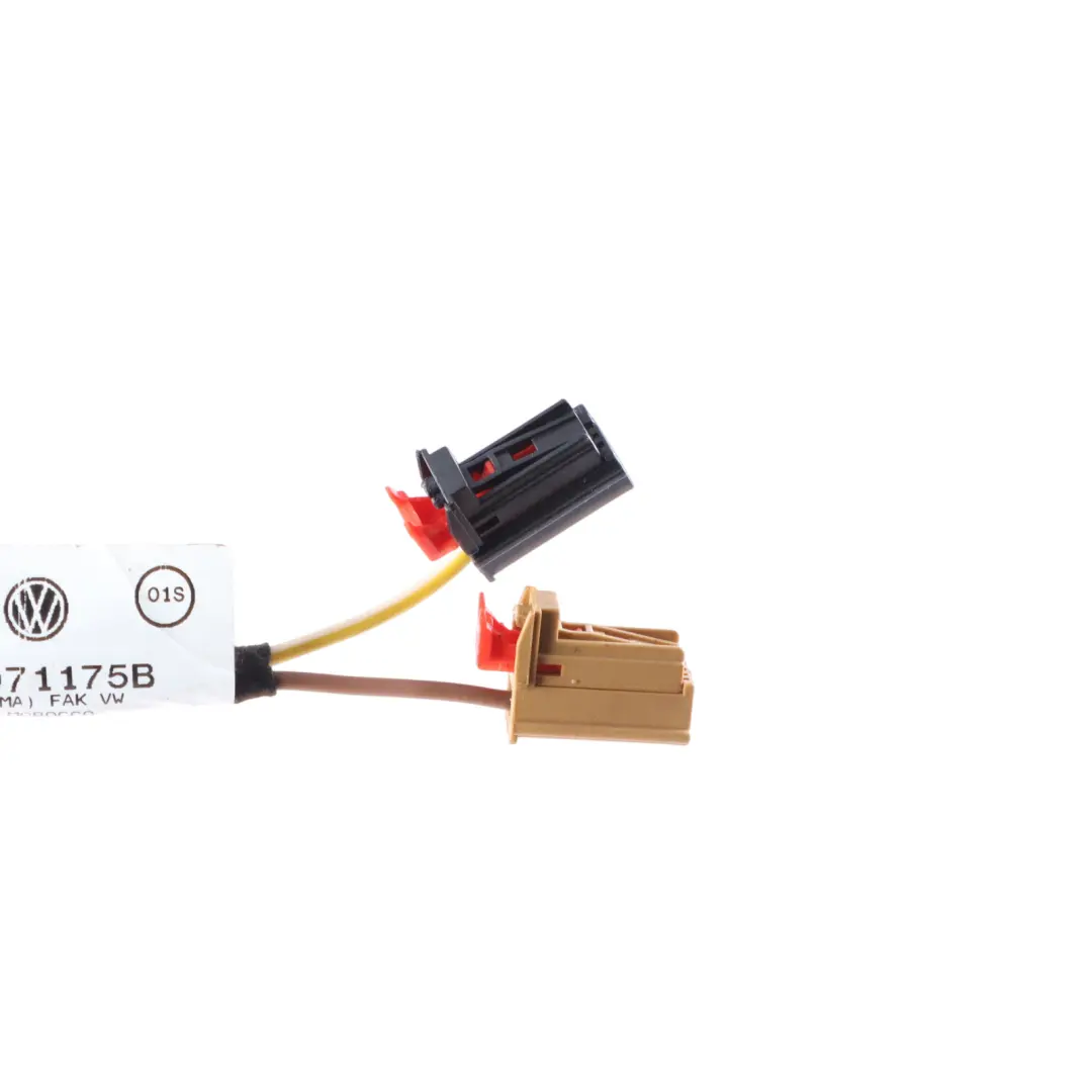 Roof Antenna Aerial Cable Harness Wiring Loom to VW Volkswagen Golf SV with Part number 510971175B VW Volkswagen Golf SV Roof Antenna Aerial Cable Harness Wiring Loom - SKU 510971175B - Part number 510971175B