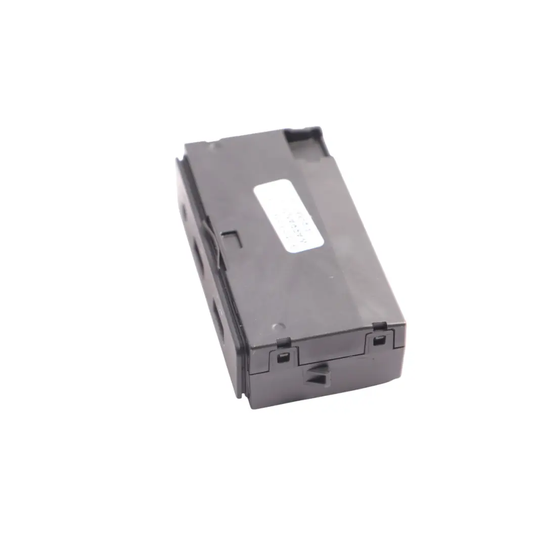 Seat Ateca USB C Ladeanschluss Buchse Anschlussmodul - SKU 575035736 - Teilenummer 575035736