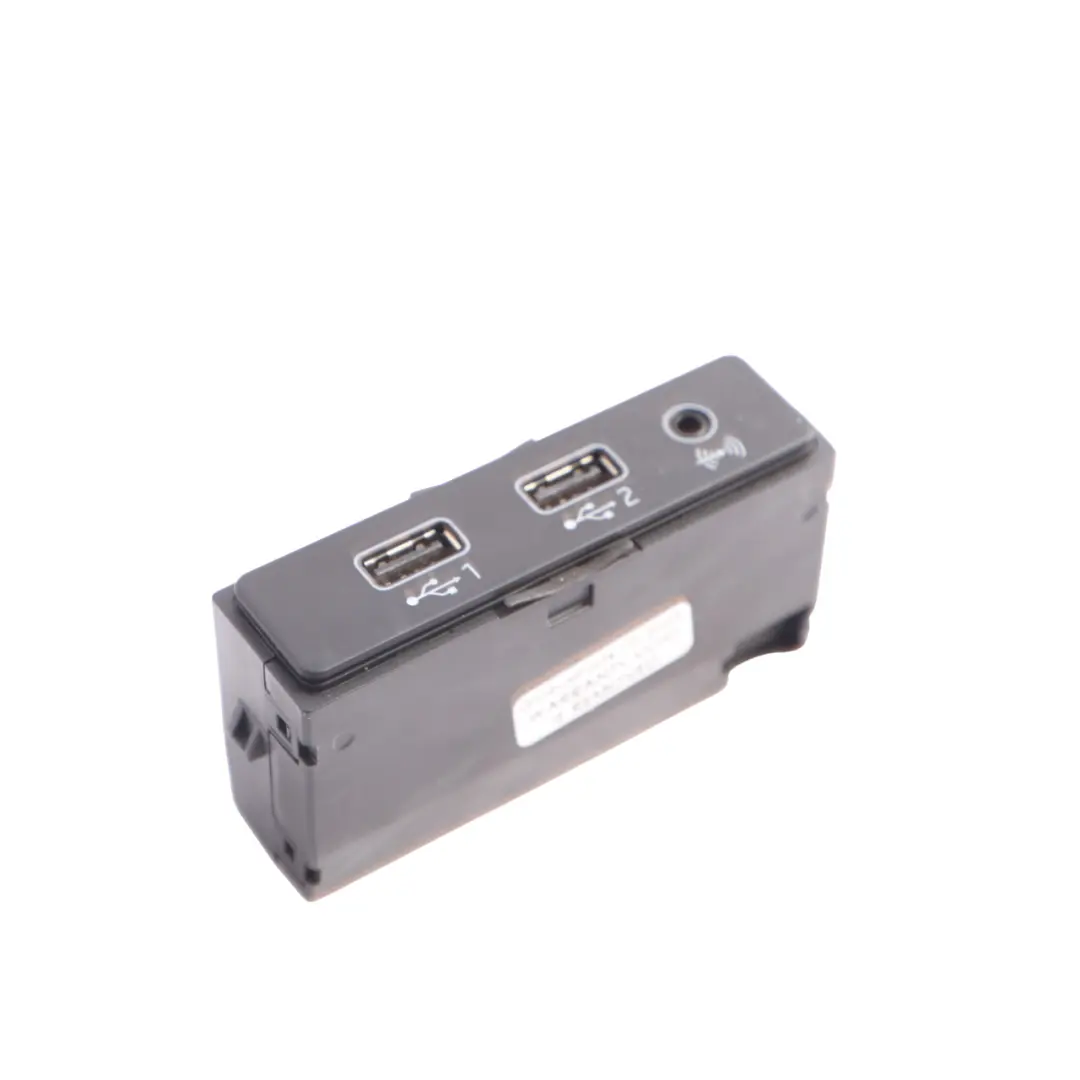 Módulo De Conexión De Doble Puerto De Carga USB C para Seat Ateca con número de pieza 575035736 Seat Ateca Módulo De Conexión De Doble Puerto De Carga USB C - SKU 575035736 - Número de pieza 575035736