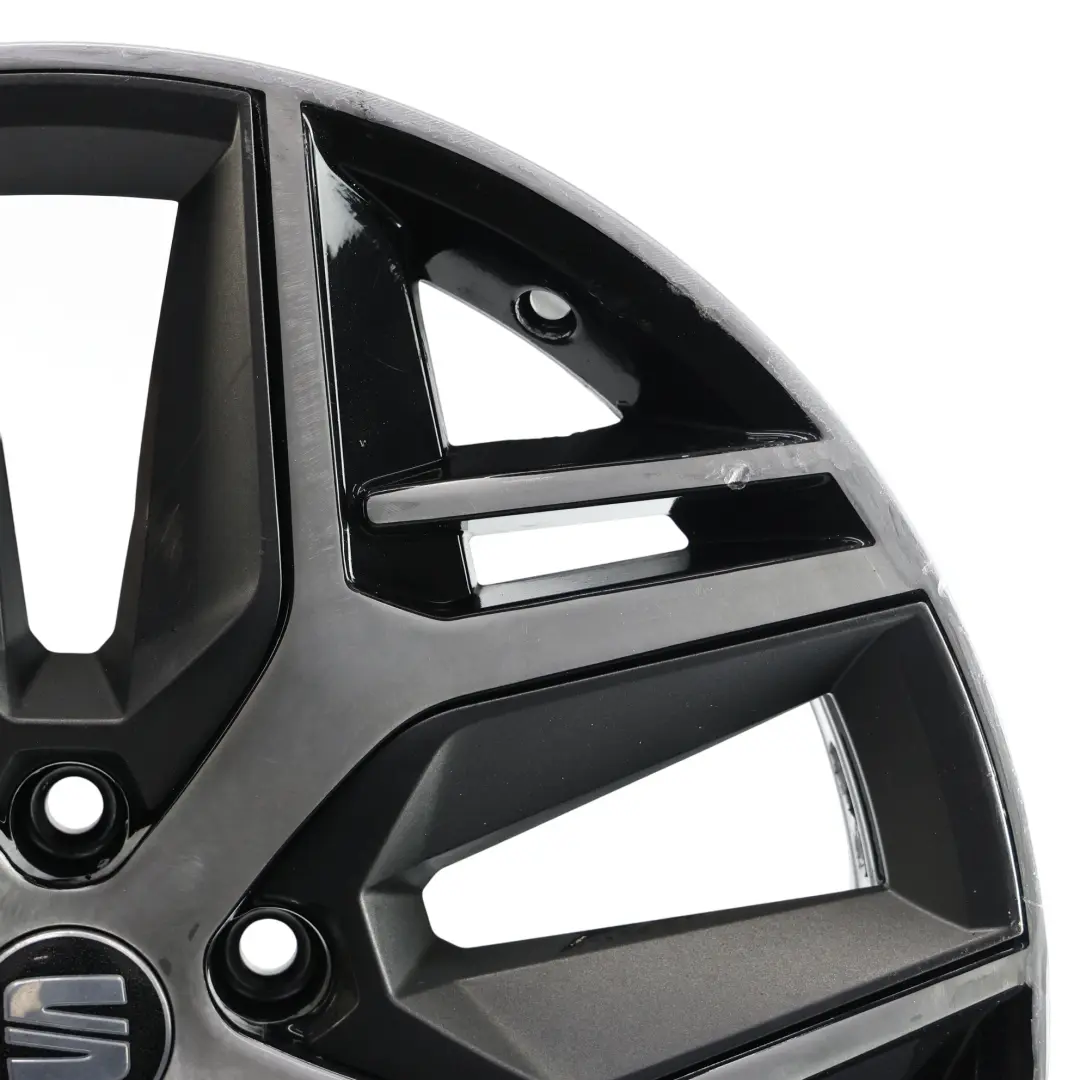 Llanta De Aleación Bicolor De 19" 8J ET:45 5X112 para Seat Ateca con número de pieza 575601025H Seat Ateca Llanta De Aleación Bicolor De 19" 8J ET:45 5X112 - SKU 575601025H-1 - Número de pieza 575601025H