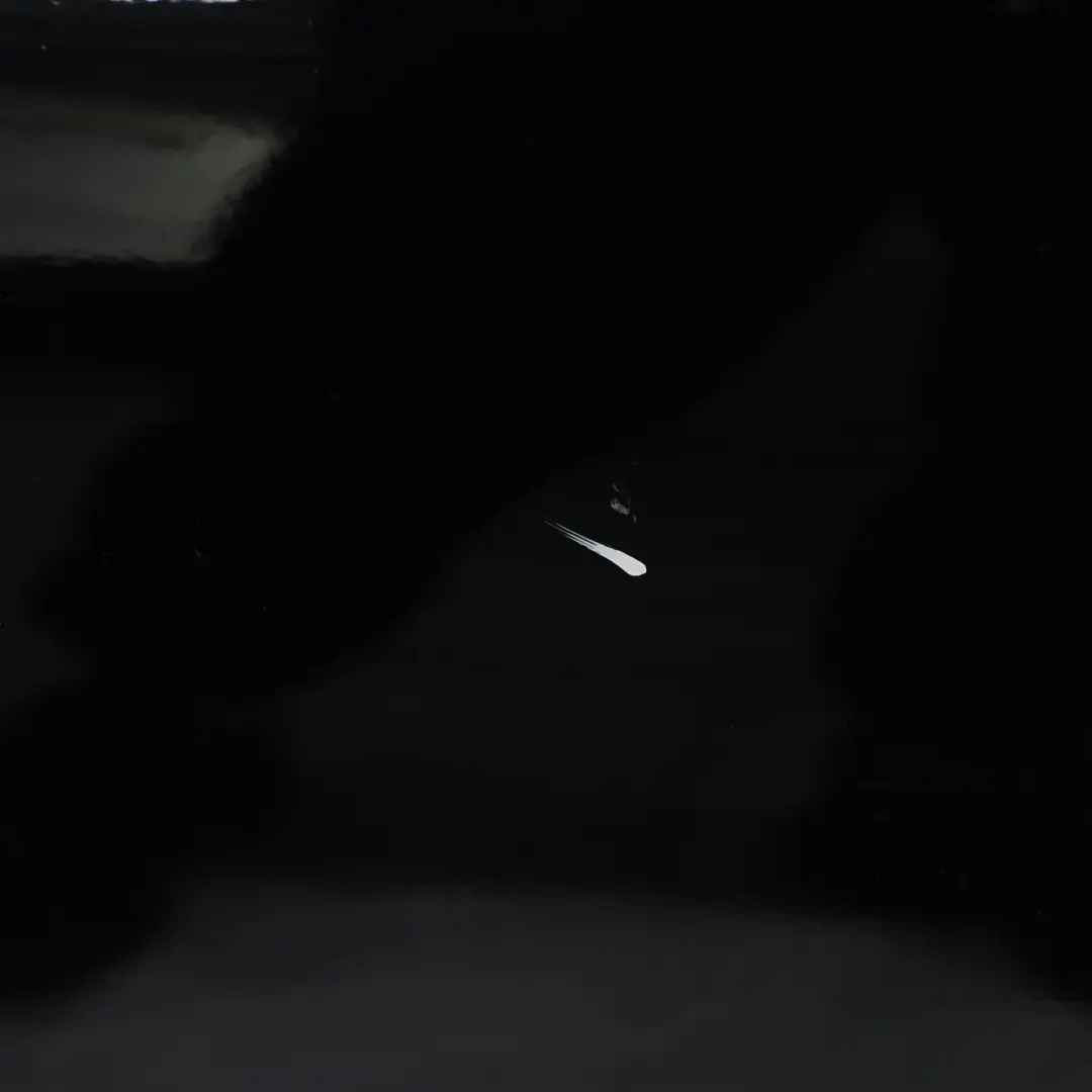 Panel Puerta Delantera Izquierda Crystal Black Metallic Negro - F9X para Seat Ateca con número de pieza 575831051E Seat Ateca Panel Puerta Delantera Izquierda Crystal Black Metallic Negro - F9X - SKU 575831051E-BME - Número de pieza 575831051E