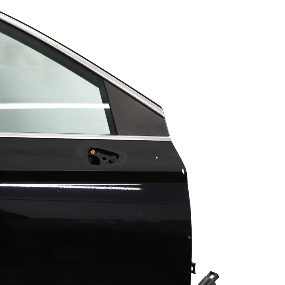 Tür Vorne Rechts Verkleidungsplatte Crystal Black Metallic - F9X für Seat Ateca mit Teilenummer 575831052E Seat Ateca Tür Vorne Rechts Verkleidungsplatte Crystal Black Metallic - F9X - SKU 575831052E-BME - Teilenummer 575831052E