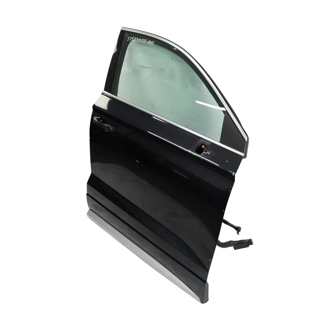 Seat Ateca Panel Puerta Delantera Derecha Crystal Silver Metallic - F9X - SKU 575831052E-BME - Número de pieza 575831052E