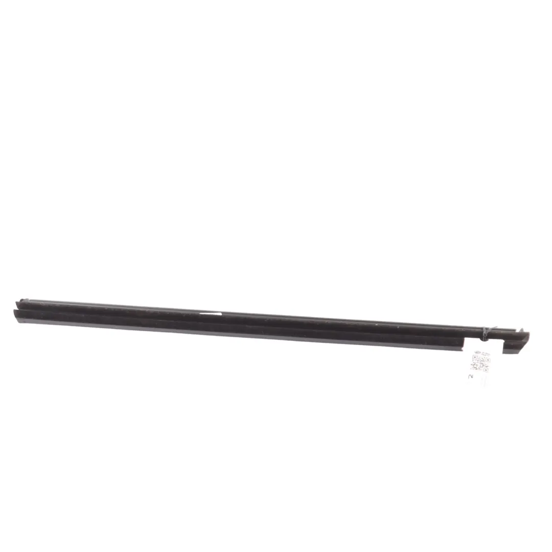 Joint Étanchéité Fenêtre Porte Arrière Droite pour Seat Ateca à propos du numéro de pièce 575839472A Seat Ateca Joint Étanchéité Fenêtre Porte Arrière Droite - SKU 575839472A - Numéro de pièce 575839472A