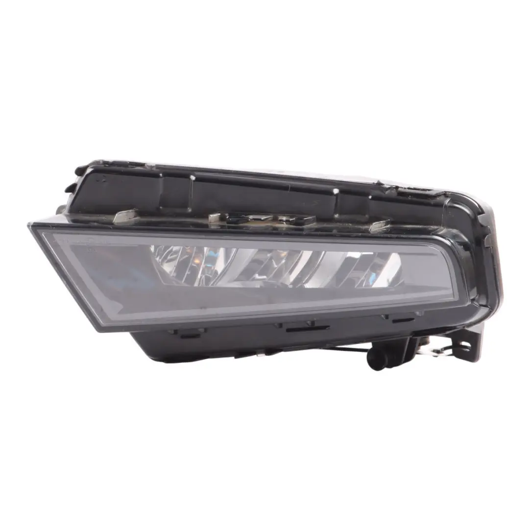Mk1 Leon Mk3 5F Front Bumper Fog Light Lamp LED Left N/S to Seat Ateca with Part number 575941699B Seat Ateca Mk1 Leon Mk3 5F Front Bumper Fog Light Lamp LED Left N/S - SKU 575941699B - Part number 575941699B