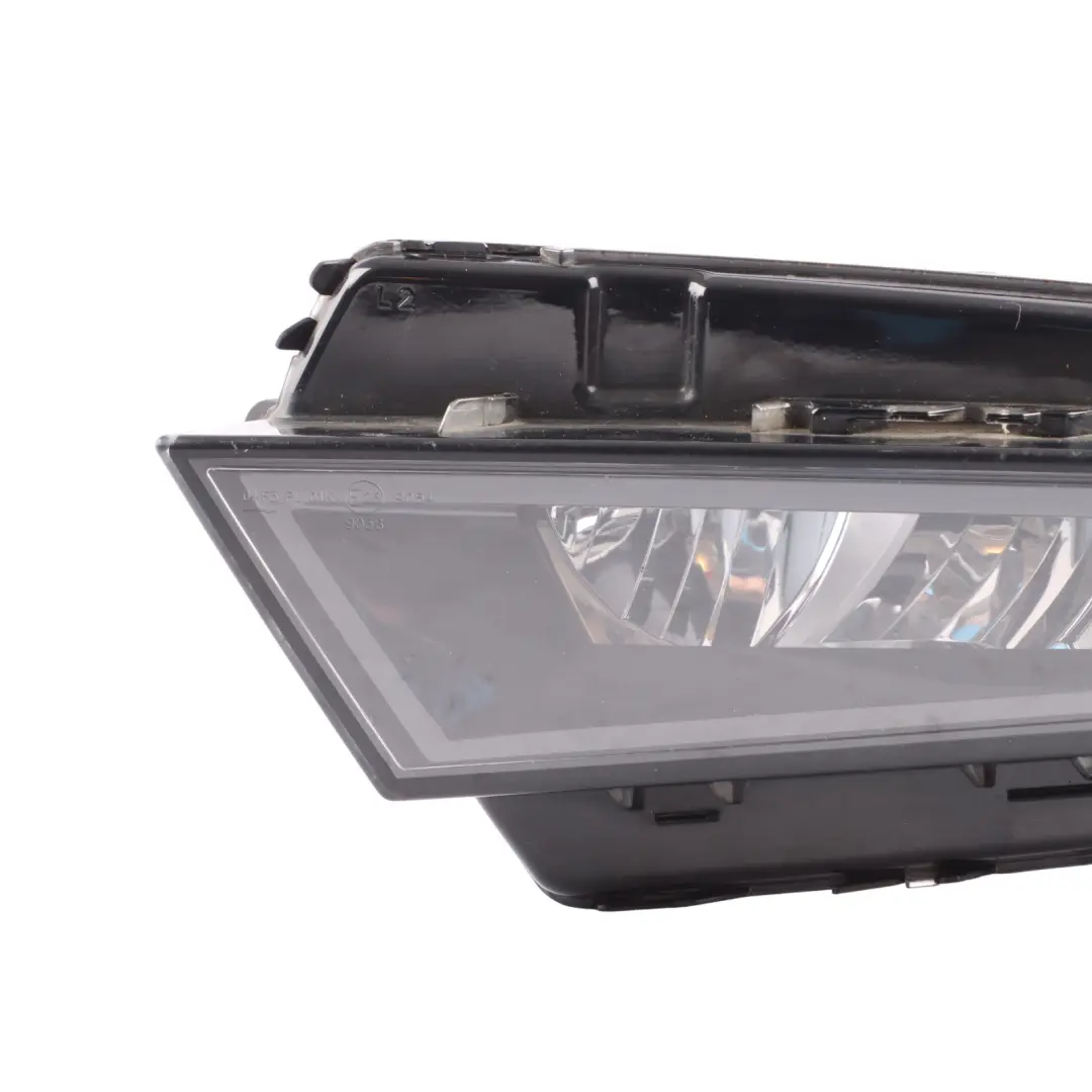 Mk1 Leon Mk3 5F Front Bumper Fog Light Lamp LED Left N/S to Seat Ateca with Part number 575941699B Seat Ateca Mk1 Leon Mk3 5F Front Bumper Fog Light Lamp LED Left N/S - SKU 575941699B - Part number 575941699B