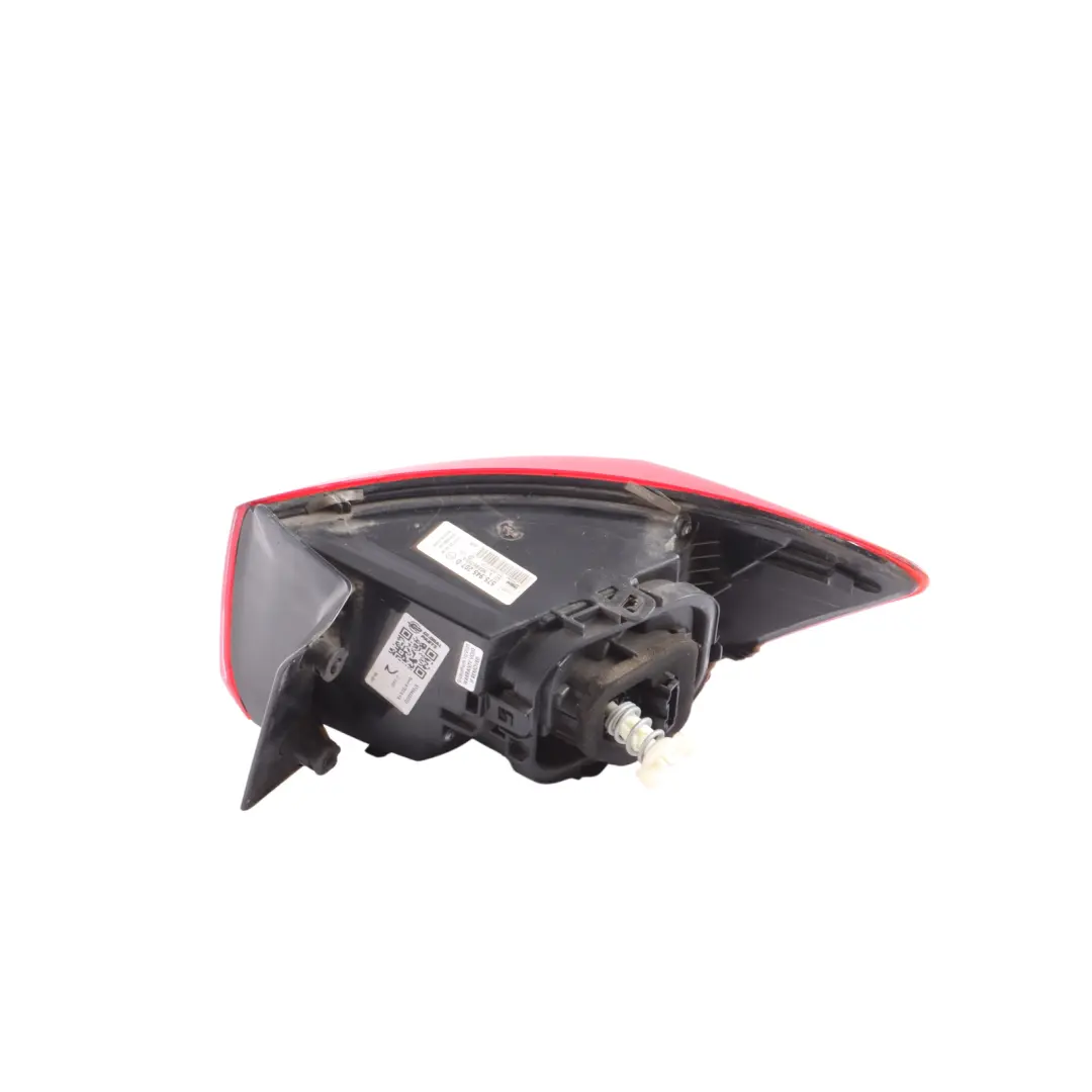 Mk1 Rear Lamp LED Boot Lid Tailgate Light Outer Left N/S 575945307E to Seat Ateca with Part number 575945207D Seat Ateca Mk1 Rear Lamp LED Boot Lid Tailgate Light Outer Left N/S 575945307E - SKU 575945207D - Part number 575945207D