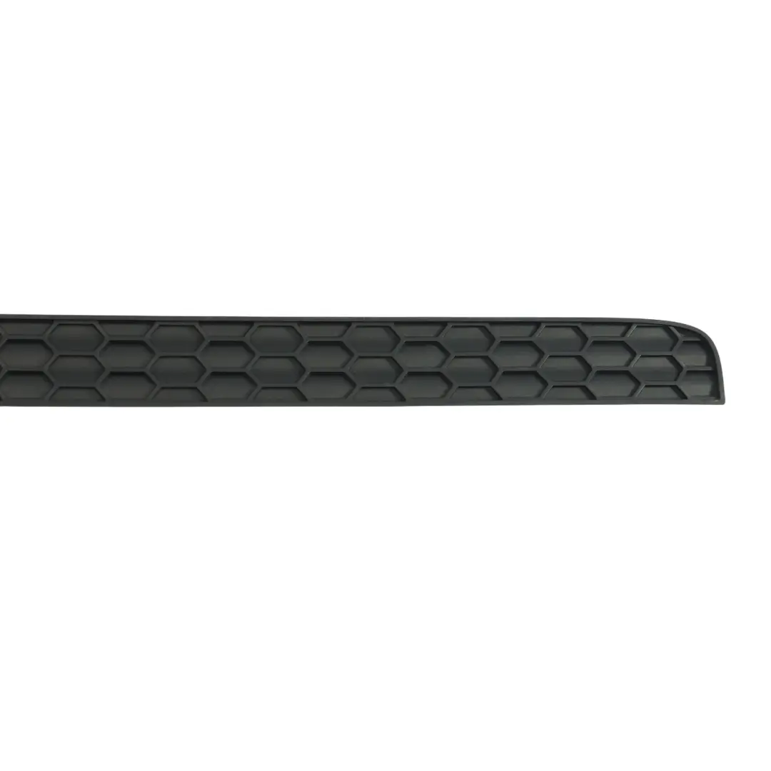 Rejilla Parachoques Trasero JCW Aerokit Central Panel para Mini R56 R57 con número de pieza 5A5F090 Mini R56 R57 Rejilla Parachoques Trasero JCW Aerokit Central Panel - SKU 5A5F090 - Número de pieza 5A5F090