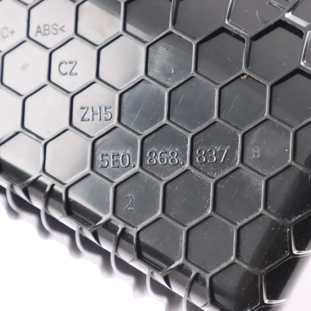 Mk1 Interior Reading Light Panel Sunglasses Holder Storage to Seat Ateca with Part number 5E0868837B Seat Ateca Mk1 Interior Reading Light Panel Sunglasses Holder Storage - SKU 5E0868837B - Part number 5E0868837B