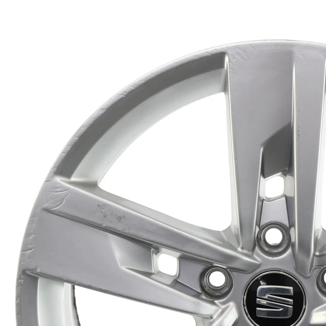 Mk3 5F Silberne Alufelge Leichtmetallfelge 17" 7J ET:49 für Seat Leon mit Teilenummer 5F0601025T Seat Leon Mk3 5F Silberne Alufelge Leichtmetallfelge 17" 7J ET:49 - SKU 5F0601025T-1 - Teilenummer 5F0601025T