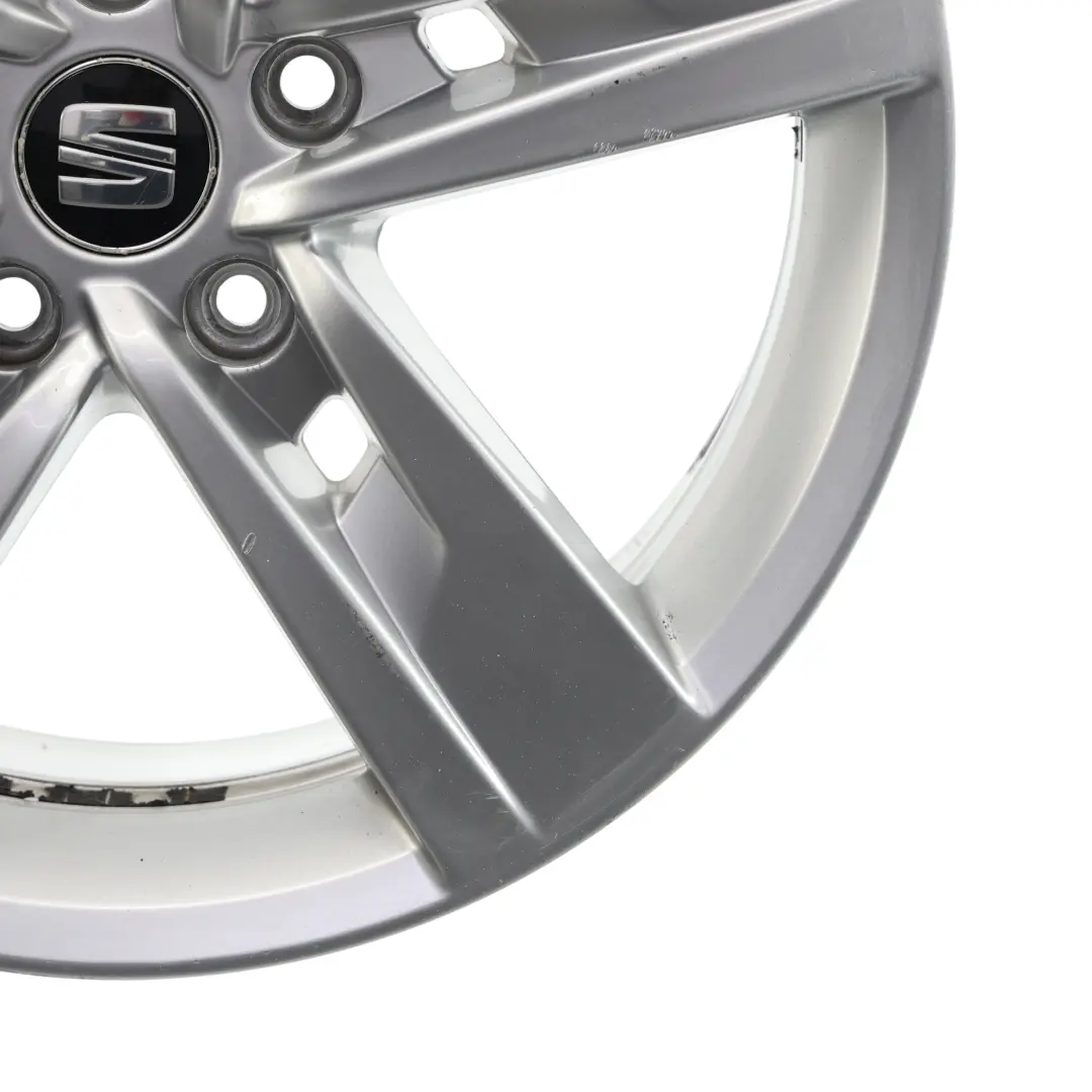 Mk3 5F Silver Wheel Alloy Rim 17" 7J ET:49 Star Spoke to Seat Leon with Part number 5F0601025T Seat Leon Mk3 5F Silver Wheel Alloy Rim 17" 7J ET:49 Star Spoke - SKU 5F0601025T-1 - Part number 5F0601025T
