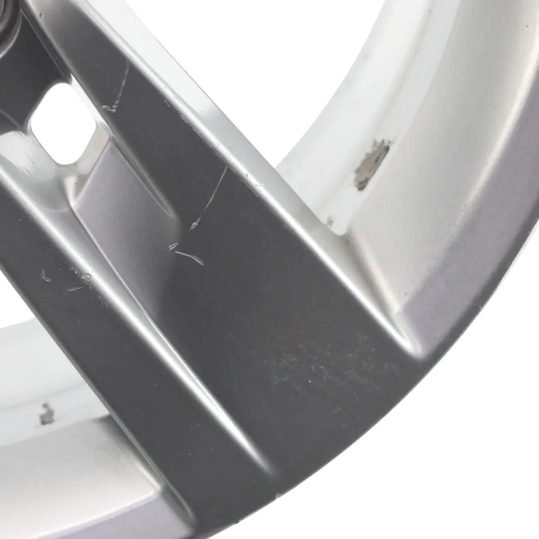 Mk3 5F Silberne Alufelge Leichtmetallfelge 17" 7J ET:49 für Seat Leon mit Teilenummer 5F0601025T Seat Leon Mk3 5F Silberne Alufelge Leichtmetallfelge 17" 7J ET:49 - SKU 5F0601025T-2 - Teilenummer 5F0601025T