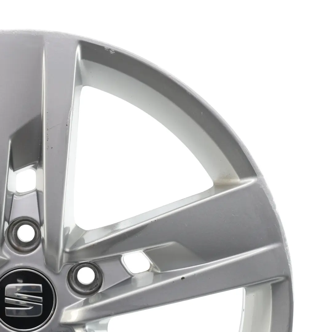 Mk3 5F Silver Wheel Alloy Rim 17" 7J ET:49 Star Spoke to Seat Leon with Part number 5F0601025T Seat Leon Mk3 5F Silver Wheel Alloy Rim 17" 7J ET:49 Star Spoke - SKU 5F0601025T-3 - Part number 5F0601025T