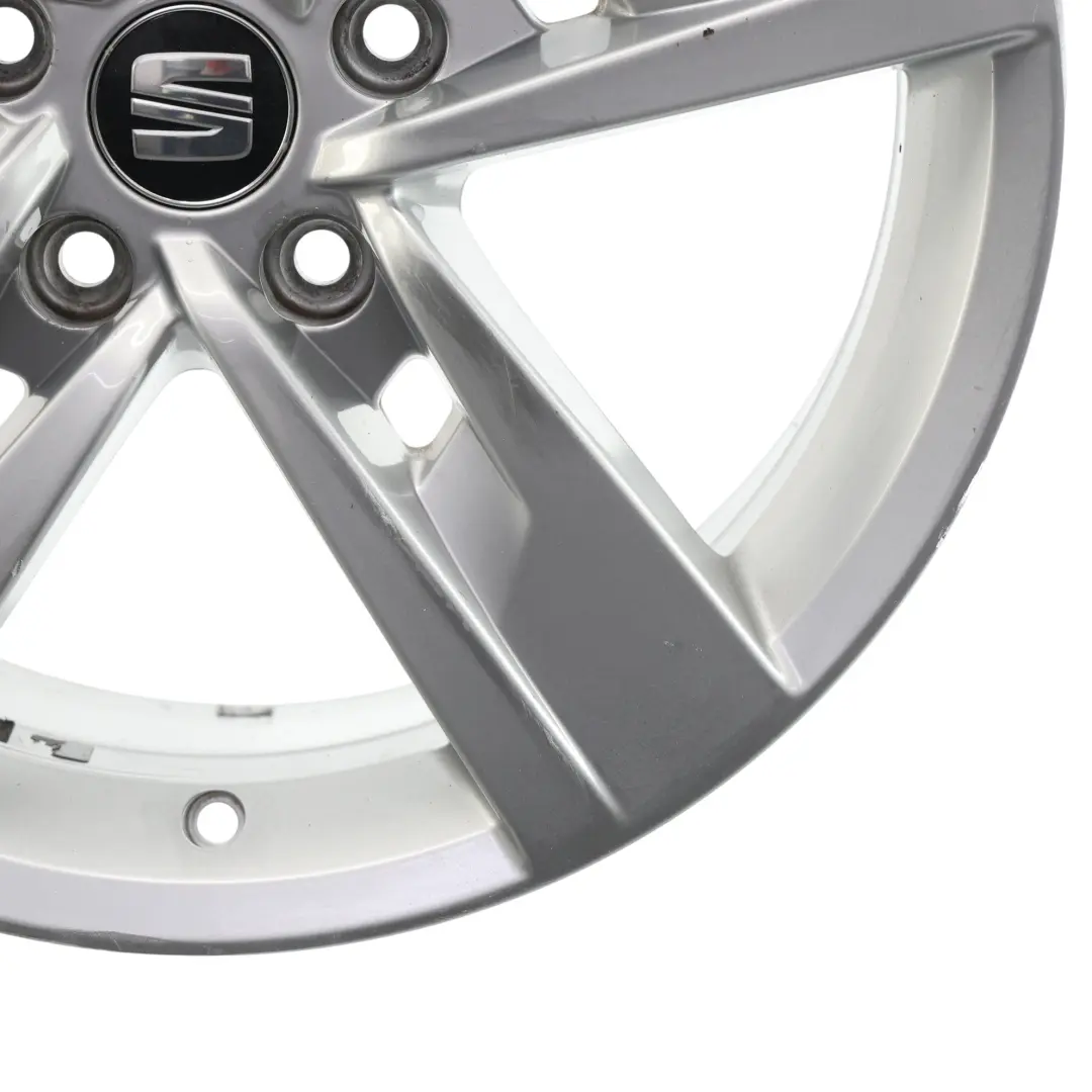 Mk3 5F Silver Wheel Alloy Rim 17" 7J ET:49 Star Spoke to Seat Leon with Part number 5F0601025T Seat Leon Mk3 5F Silver Wheel Alloy Rim 17" 7J ET:49 Star Spoke - SKU 5F0601025T-3 - Part number 5F0601025T