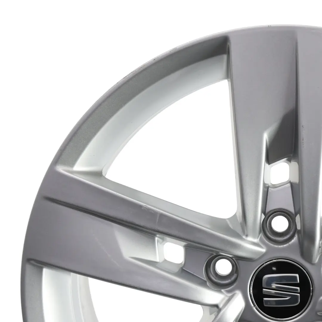Mk3 5F Silver Wheel Alloy Rim 17" 7J ET:49 Star Spoke to Seat Leon with Part number 5F0601025T Seat Leon Mk3 5F Silver Wheel Alloy Rim 17" 7J ET:49 Star Spoke - SKU 5F0601025T-4 - Part number 5F0601025T