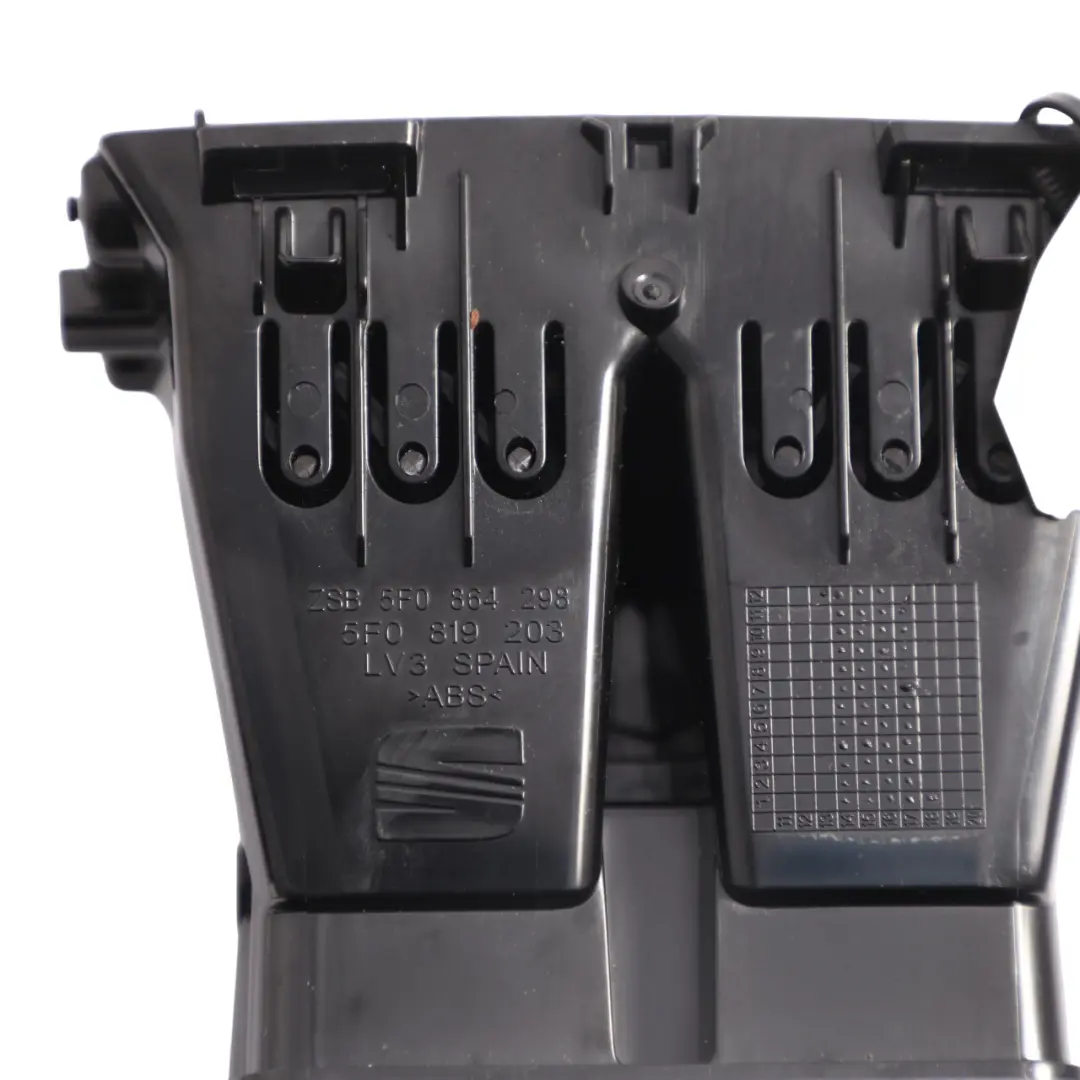 5F Rear Centre Console Fresh Air Vent Grille Cover to Seat Leon Cupra with Part number 5F0819203 Seat Leon Cupra 5F Rear Centre Console Fresh Air Vent Grille Cover - SKU 5F0819203 - Part number 5F0819203