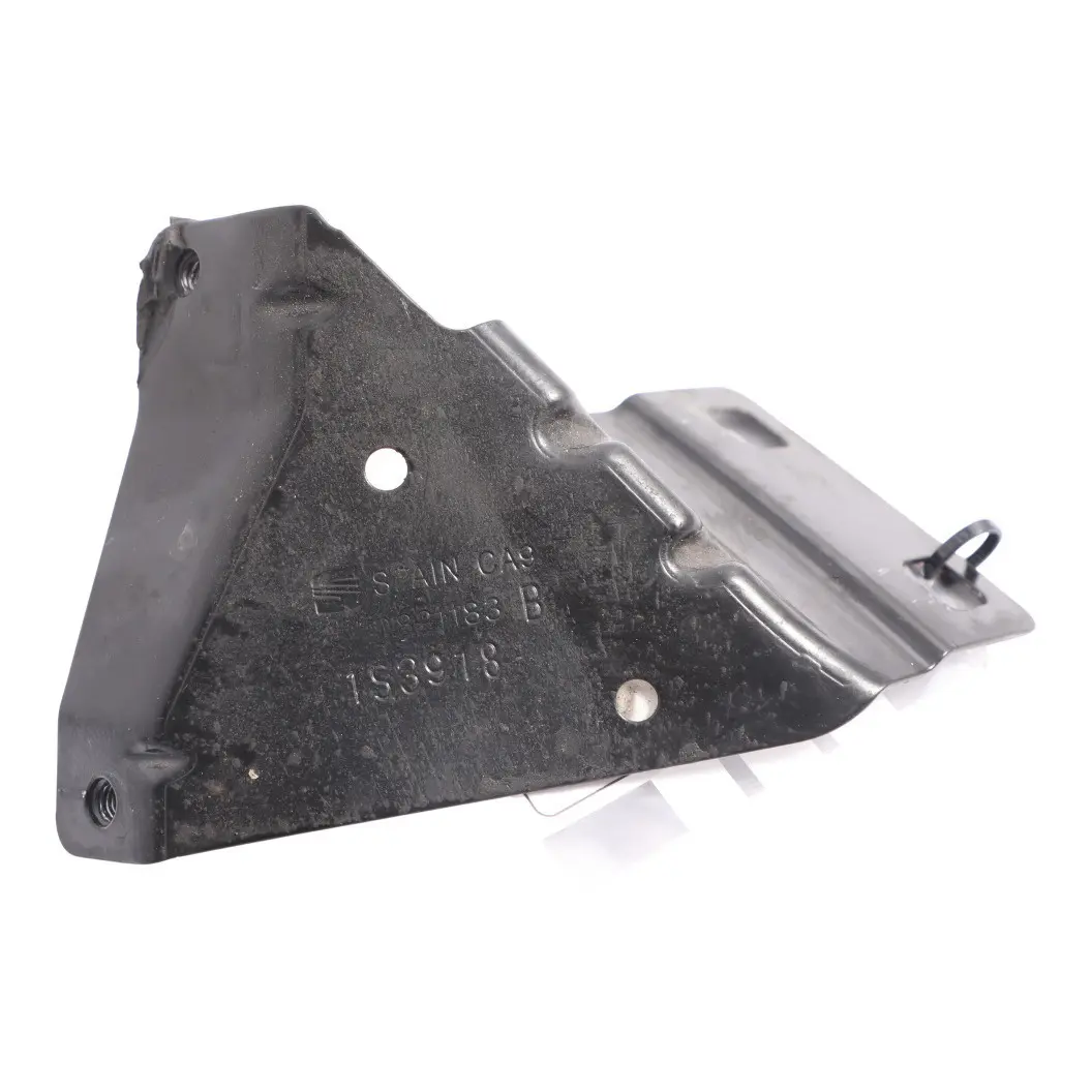 5F Front Wing Support Mount Bracket Guide Left N/S Side to Seat Leon FR with Part number 5F0821183B Seat Leon FR 5F Front Wing Support Mount Bracket Guide Left N/S Side - SKU 5F0821183B - Part number 5F0821183B