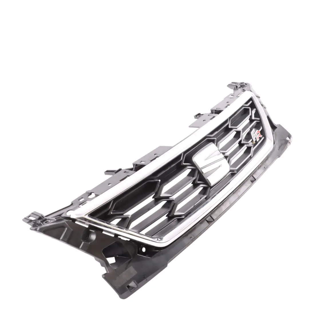 Seat Leon Mk3 5F FR Front Bumper Grille Emblem Logo - SKU 5F0853654J - Part number 5F0853654J