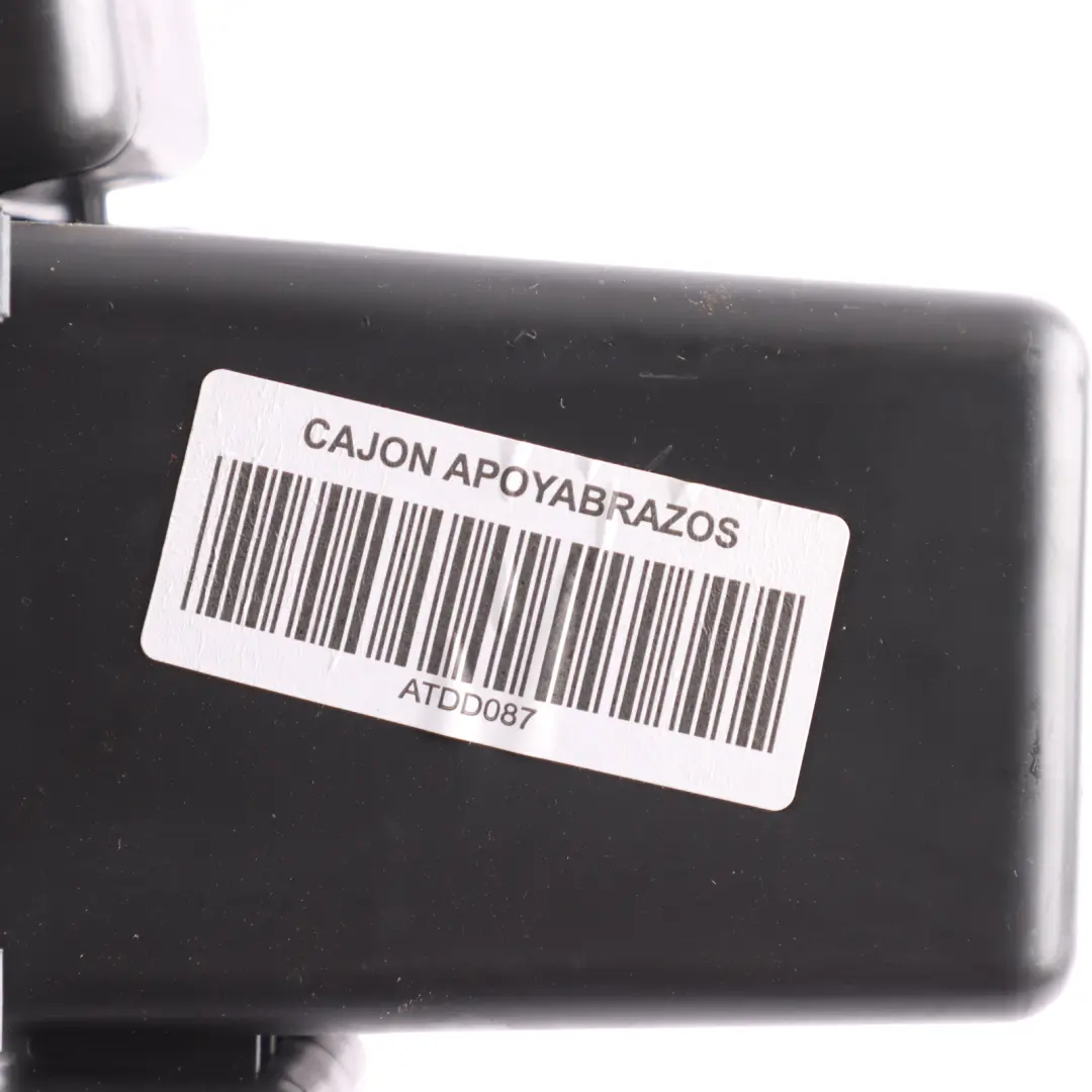 Seat Leon Mk3 5F Schowek Panel Konsoli Środkowej - SKU 5F0858329A - Numer Części 5F0858329A