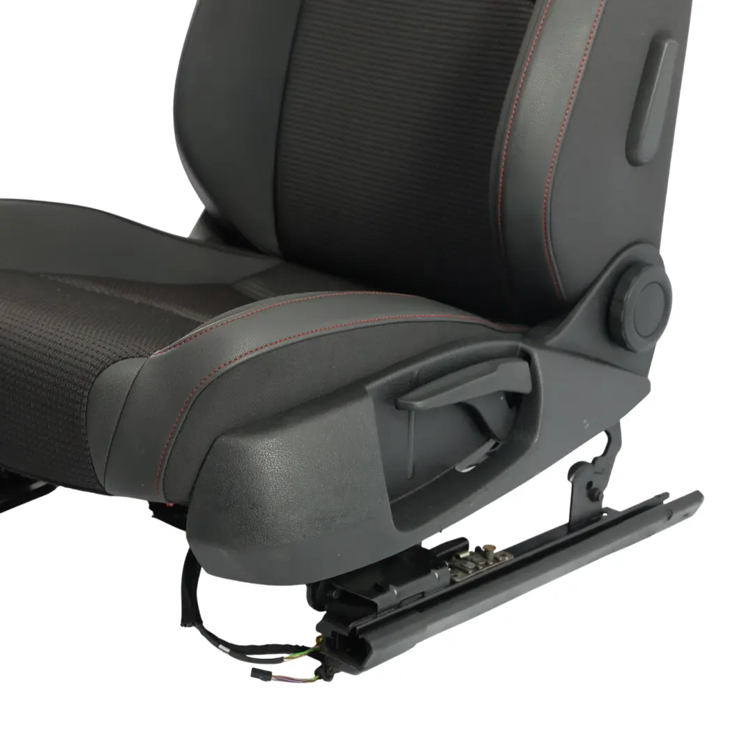 Mk3 5F Asiento Delantero Izquierdo Cuero Tela Tela Negro Costura Roja para Seat Leon con número de pieza 5F0881805HL Seat Leon Mk3 5F Asiento Delantero Izquierdo Cuero Tela Tela Negro Costura Roja - SKU 5F0881805HL-1 - Número de pieza 5F0881805HL