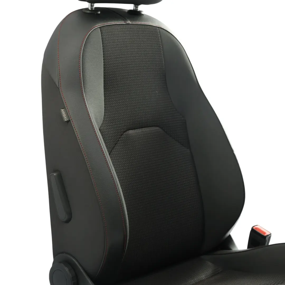 Seat Leon Mk3 5F Sitz Vorne Rechts Leder Stoff Schwarz Rot Genäht - SKU 5F0881806HL-1 - Teilenummer 5F0881806HL