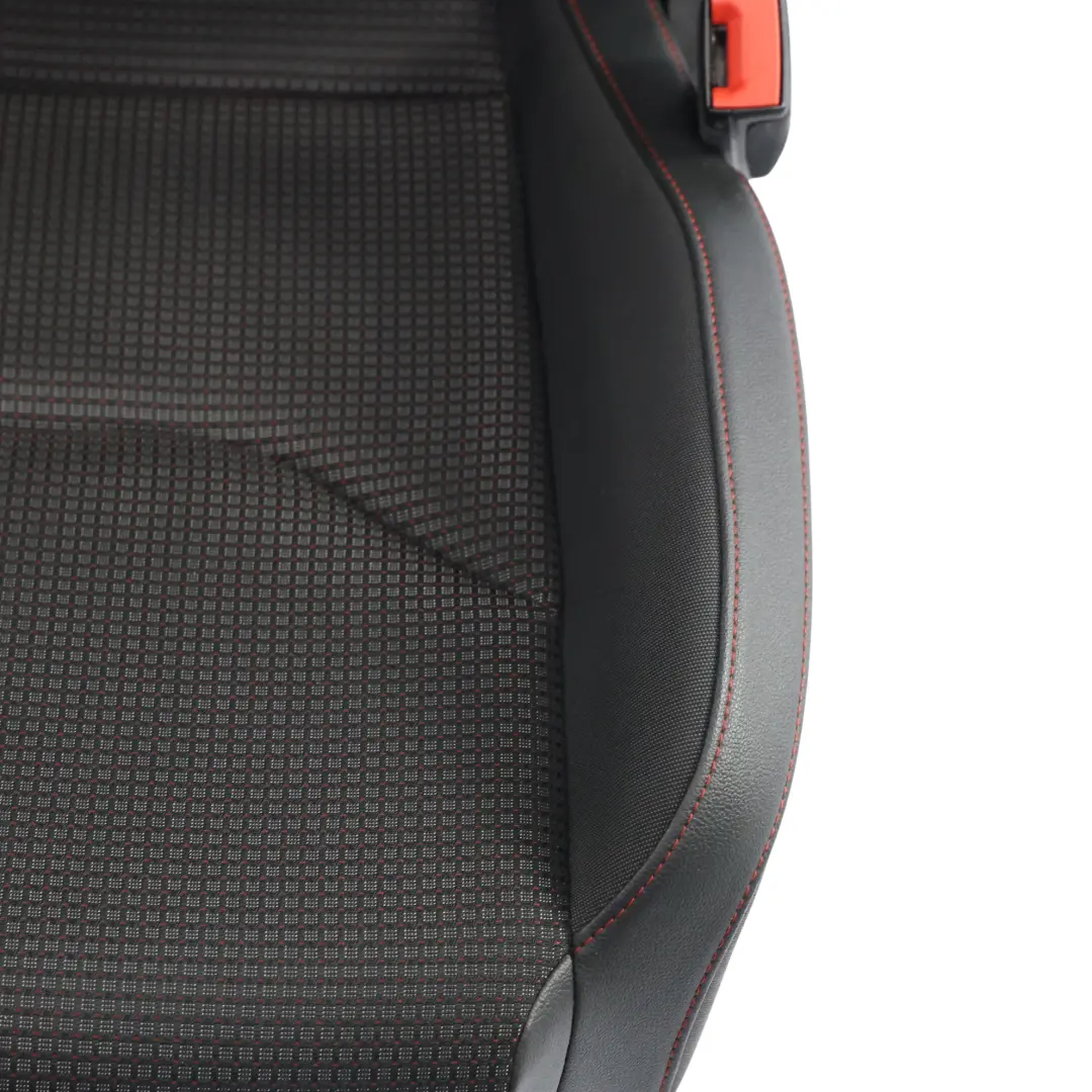 Seat Leon Mk3 5F Sitz Vorne Rechts Leder Stoff Schwarz Rot Genäht - SKU 5F0881806HL-1 - Teilenummer 5F0881806HL