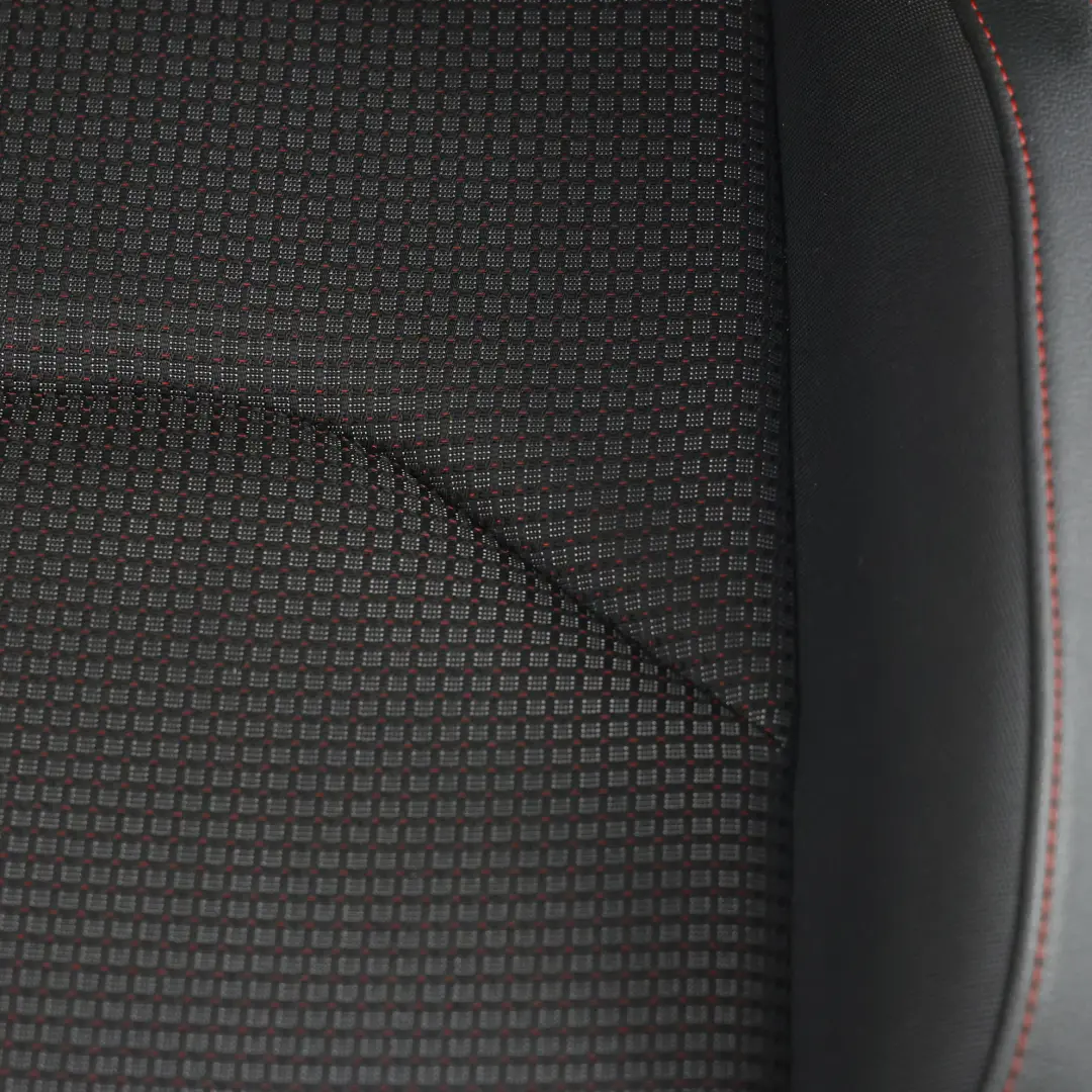 Seat Leon Mk3 5F Sitz Vorne Rechts Leder Stoff Schwarz Rot Genäht - SKU 5F0881806HL-1 - Teilenummer 5F0881806HL