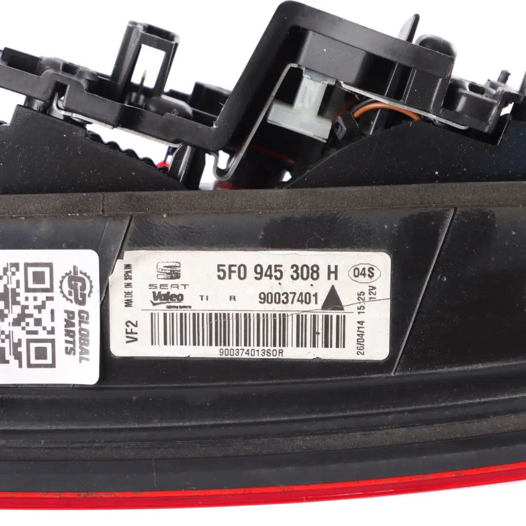 Mk3 Boot Lid Tailgate Light LED Lamp Inner Right O/S to Seat Leon with Part number 5F0945308H Seat Leon Mk3 Boot Lid Tailgate Light LED Lamp Inner Right O/S - SKU RHD-5F0945308H - Part number 5F0945308H