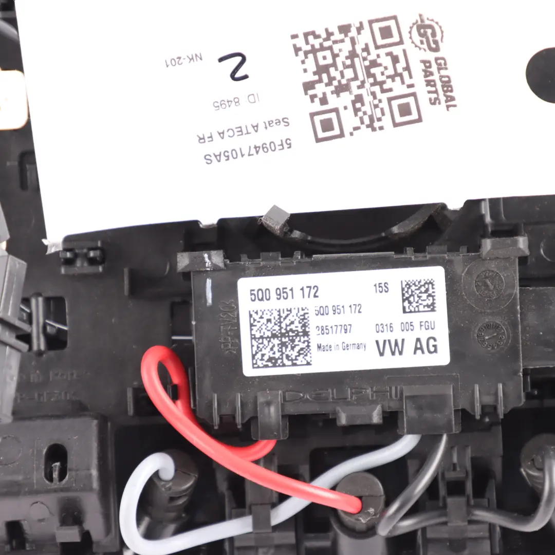 Seat Ateca FR Interior Roof Reading Courtesy Light Lamp Black - SKU 5F0947105AS - Part number 5F0947105AS