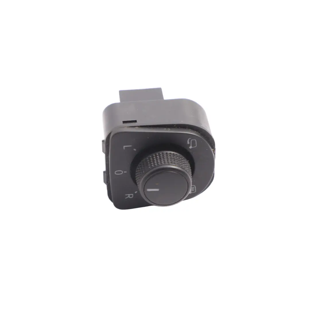 Mk3 Przełącznik Regulacji Lusterek Bocznych do Seat Leon o numerze 5F0959565E Seat Leon Mk3 Przełącznik Regulacji Lusterek Bocznych - SKU 5F0959565E - Numer Części 5F0959565E
