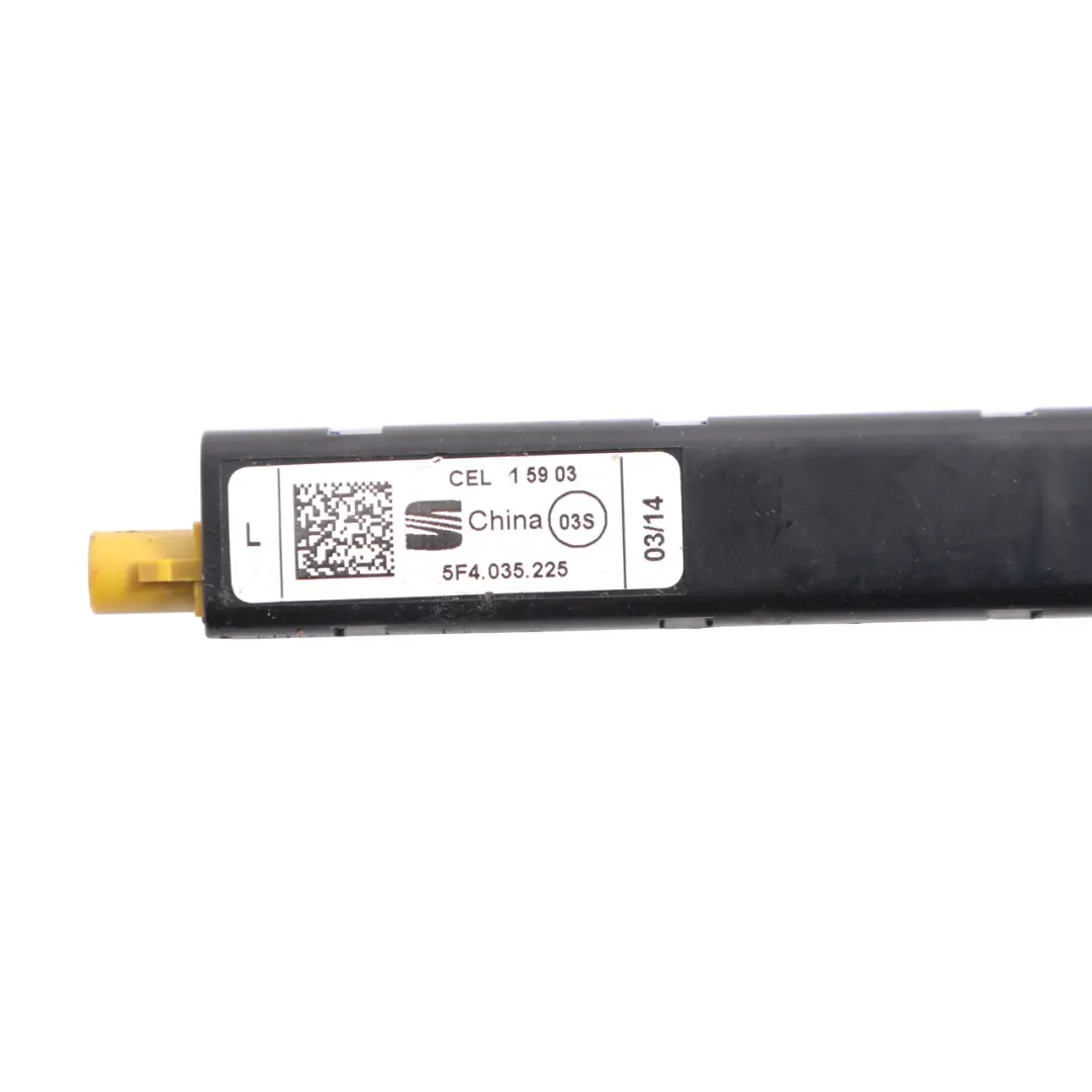 MK3 Module Amplificateur D'Antenne AM/FM Gauche pour Seat Leon à propos du numéro de pièce 5F4035225 Seat Leon MK3 Module Amplificateur D'Antenne AM/FM Gauche - SKU 5F4035225 - Numéro de pièce 5F4035225