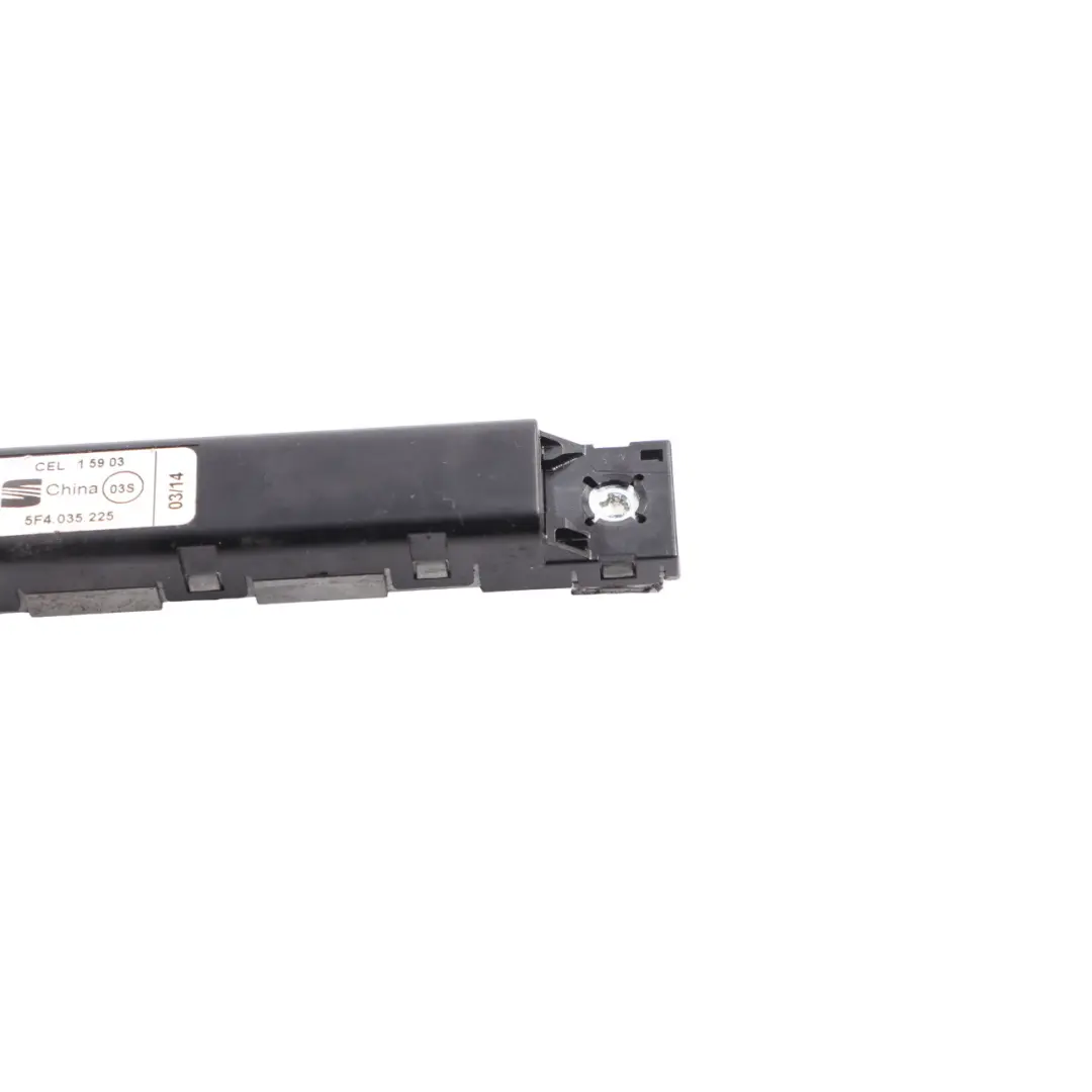 Seat Leon Mk3 Antenna Amplifier Module AM/FM Left N/S Aerial Booster - SKU 5F4035225 - Part number 5F4035225